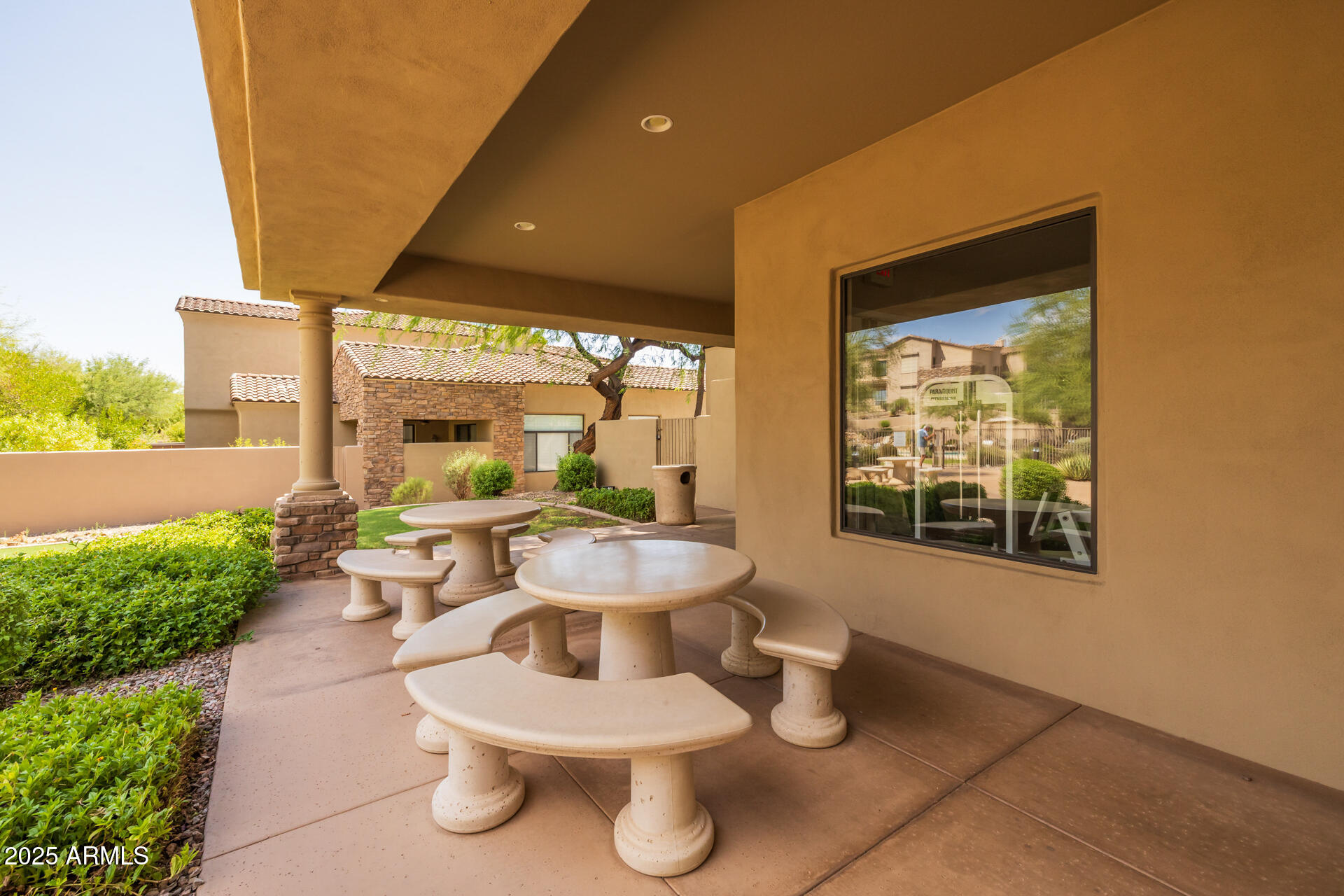 7445 E EAGLE CREST Drive, 1112