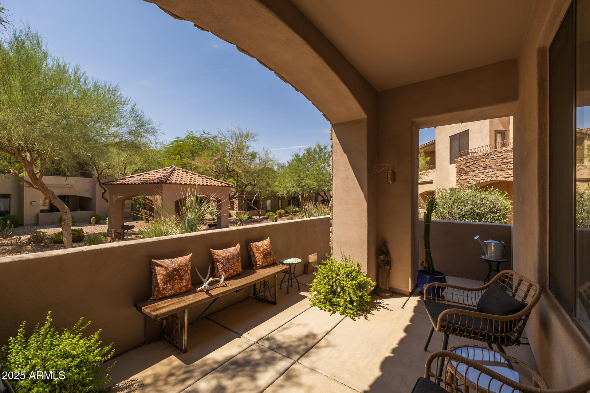 7445 E EAGLE CREST Drive, 1112