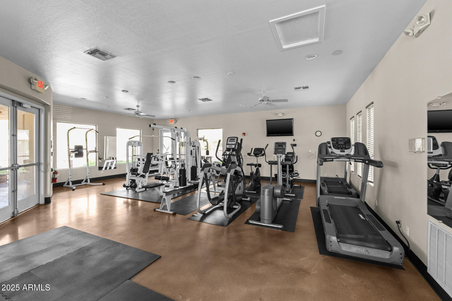 7445 E EAGLE CREST Drive, 1112