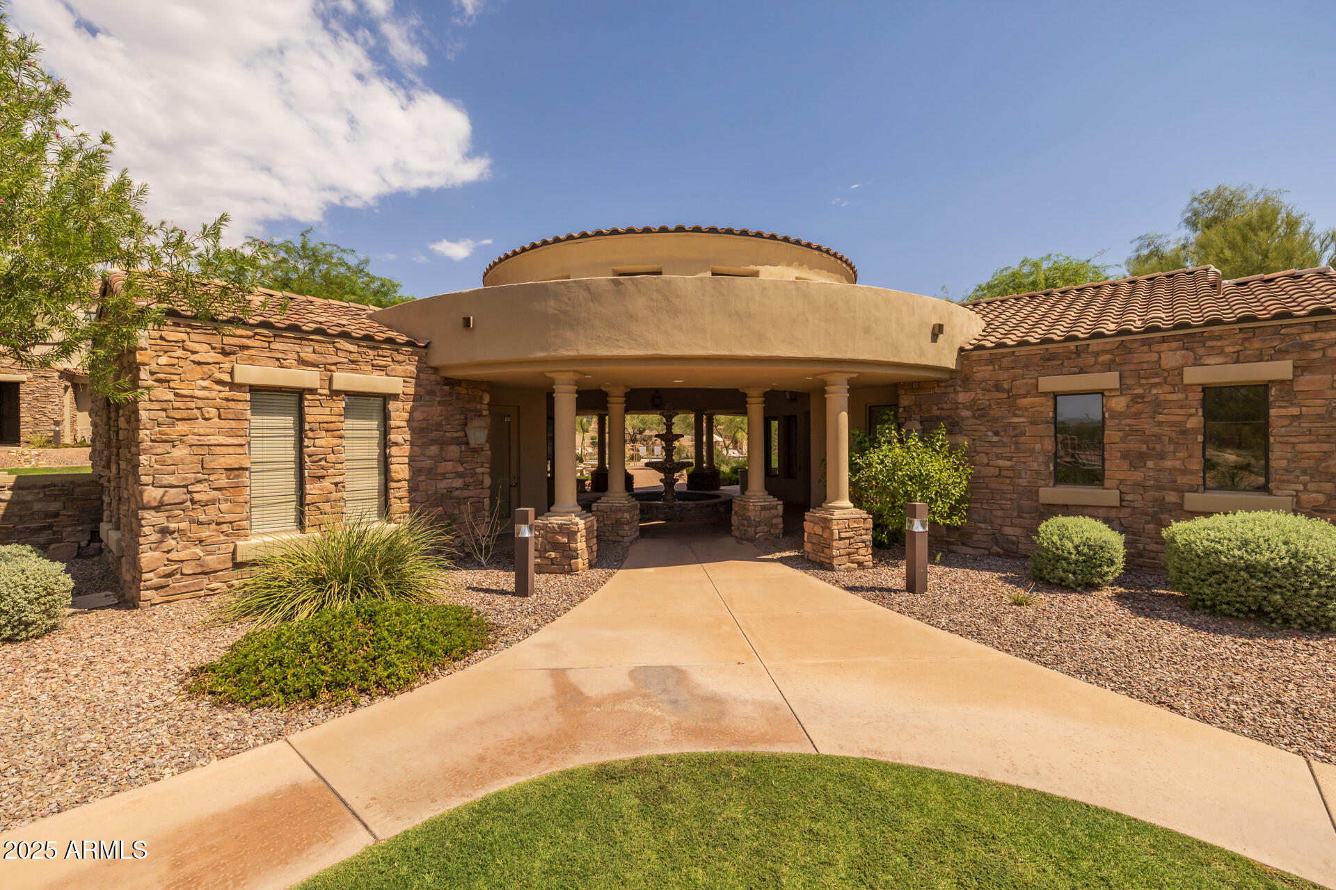 7445 E EAGLE CREST Drive, 1112