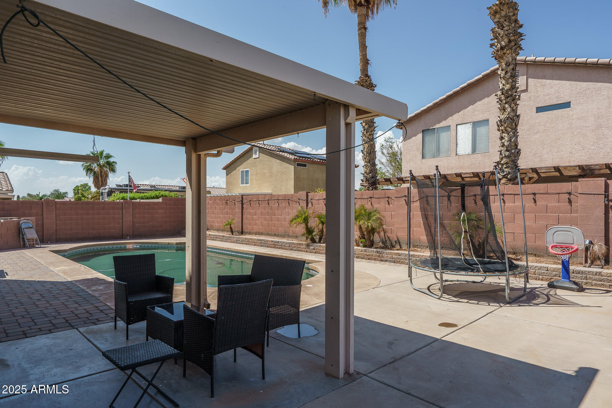 16006 W LINCOLN Street