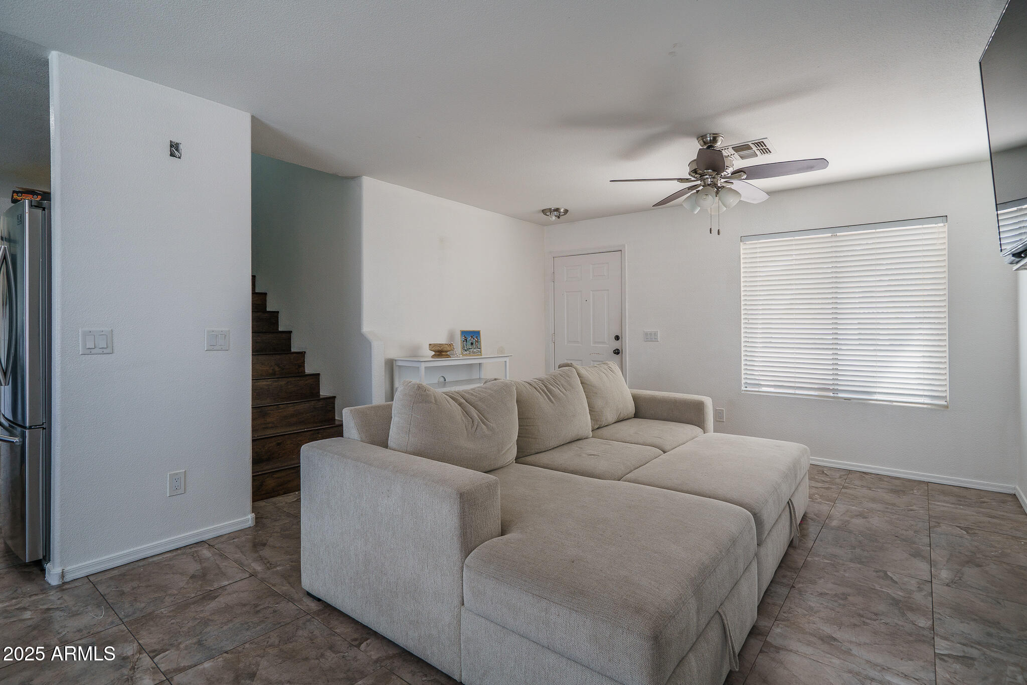 16006 W LINCOLN Street