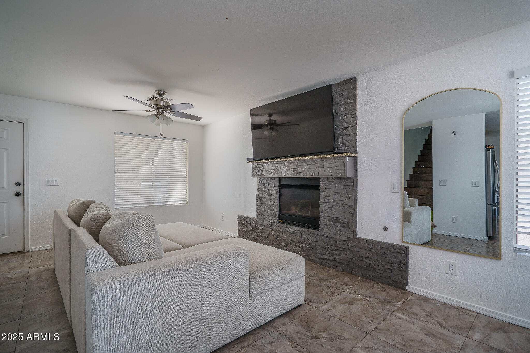 16006 W LINCOLN Street