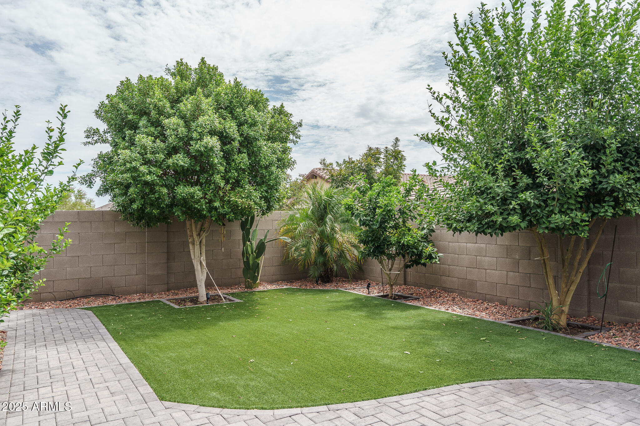 16019 W SOFT WIND Drive