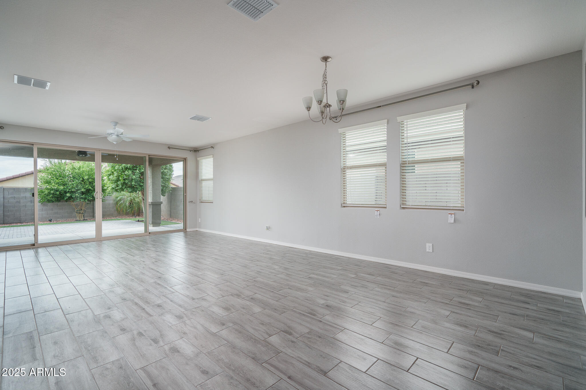 16019 W SOFT WIND Drive