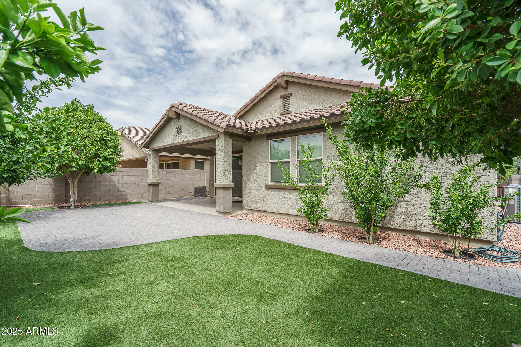 16019 W SOFT WIND Drive