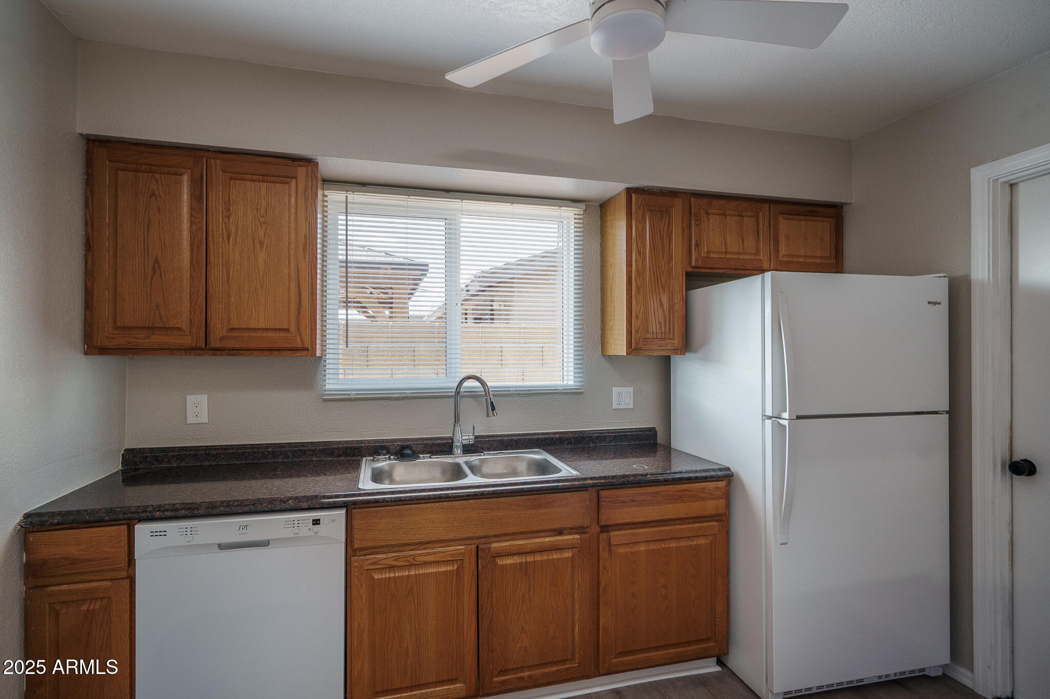 9509 W PIERCE Street