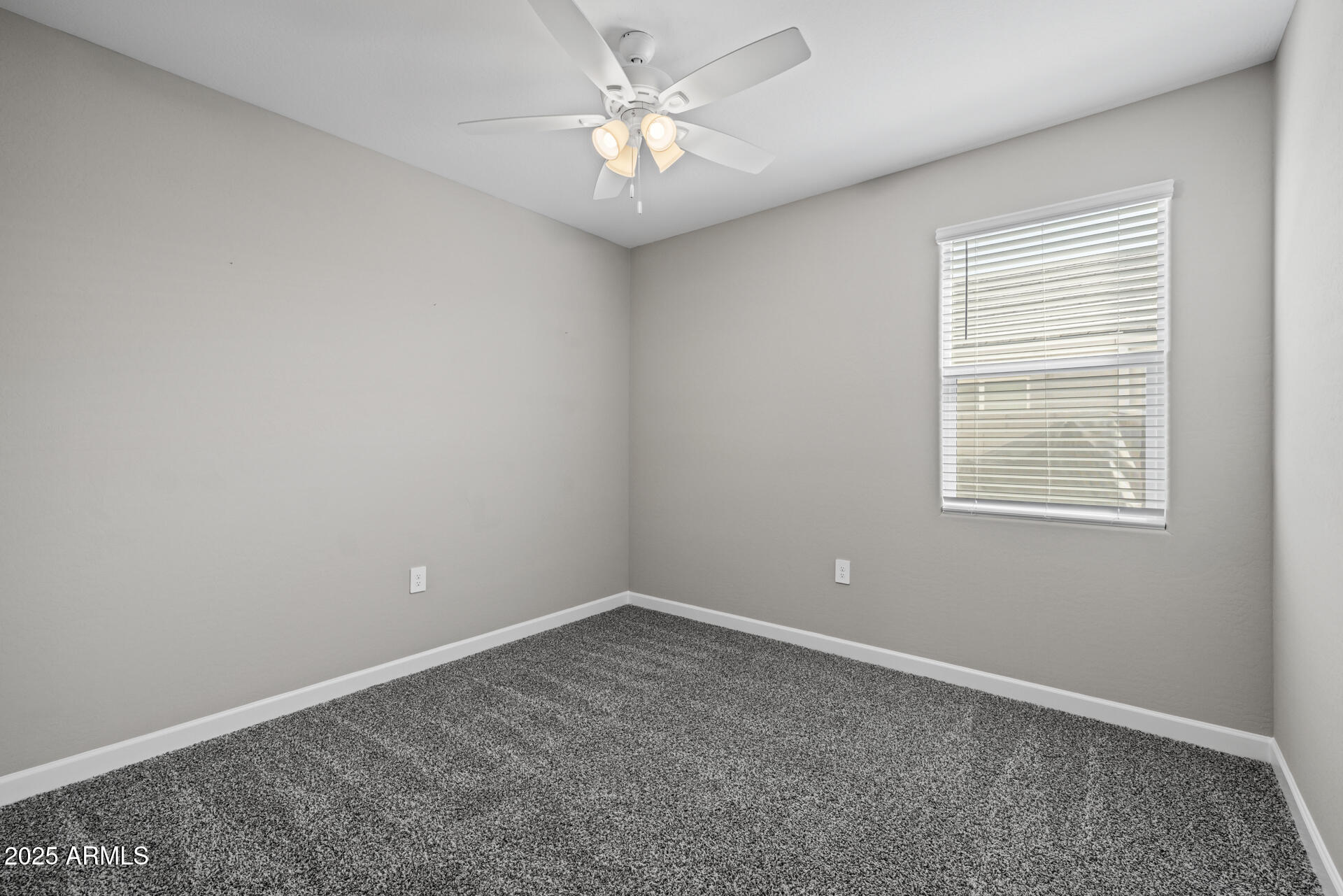 19031 W SHEFFER Avenue