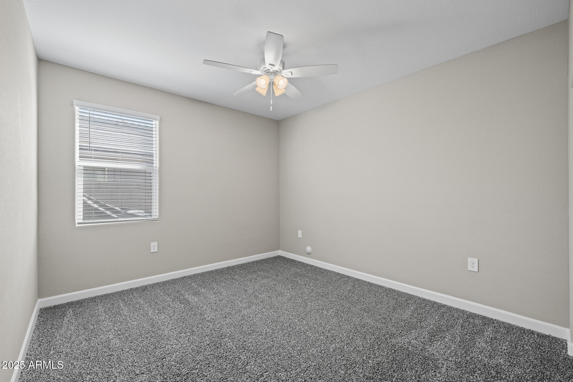 19031 W SHEFFER Avenue