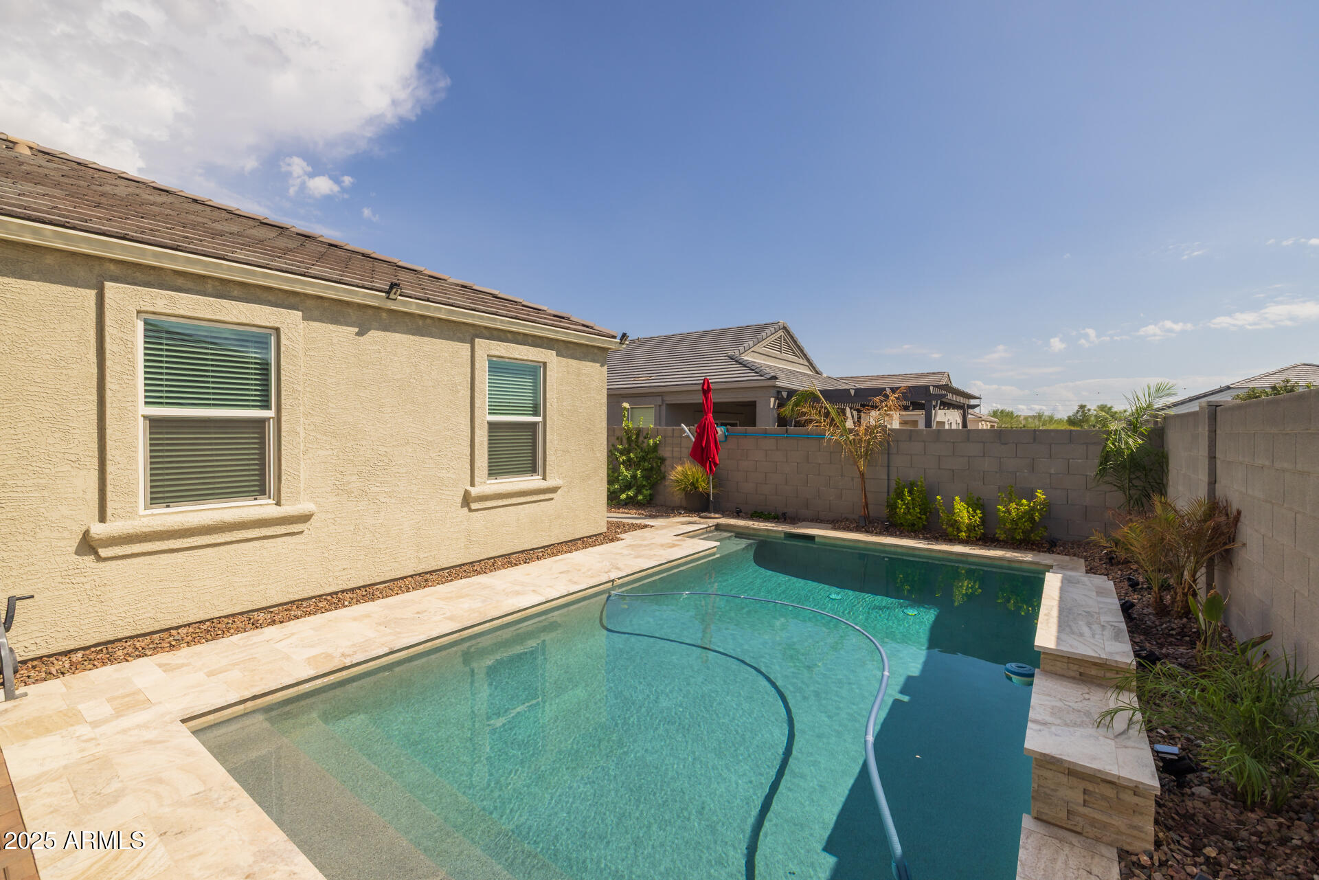 19031 W SHEFFER Avenue