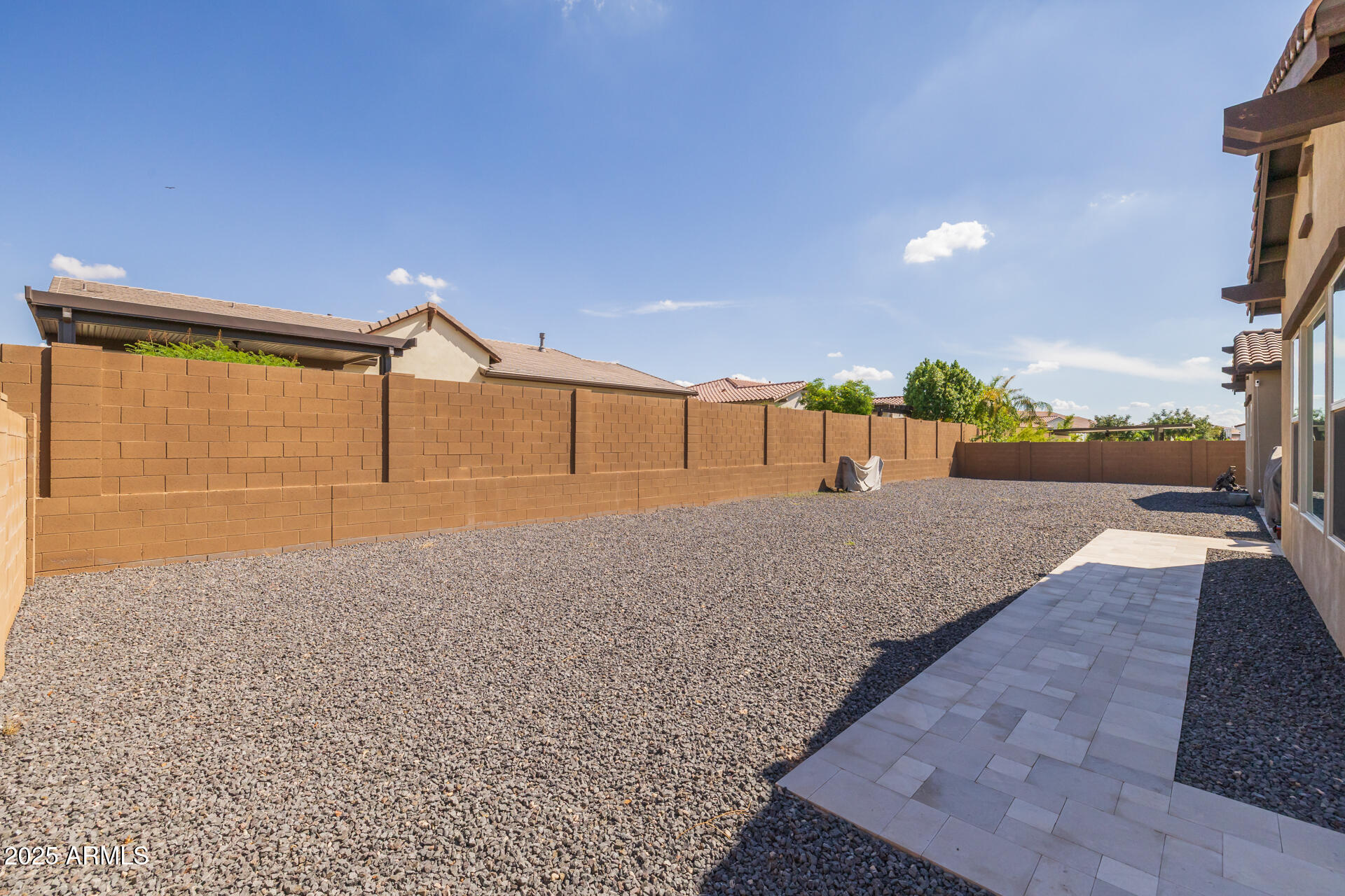 5451 S BENTON