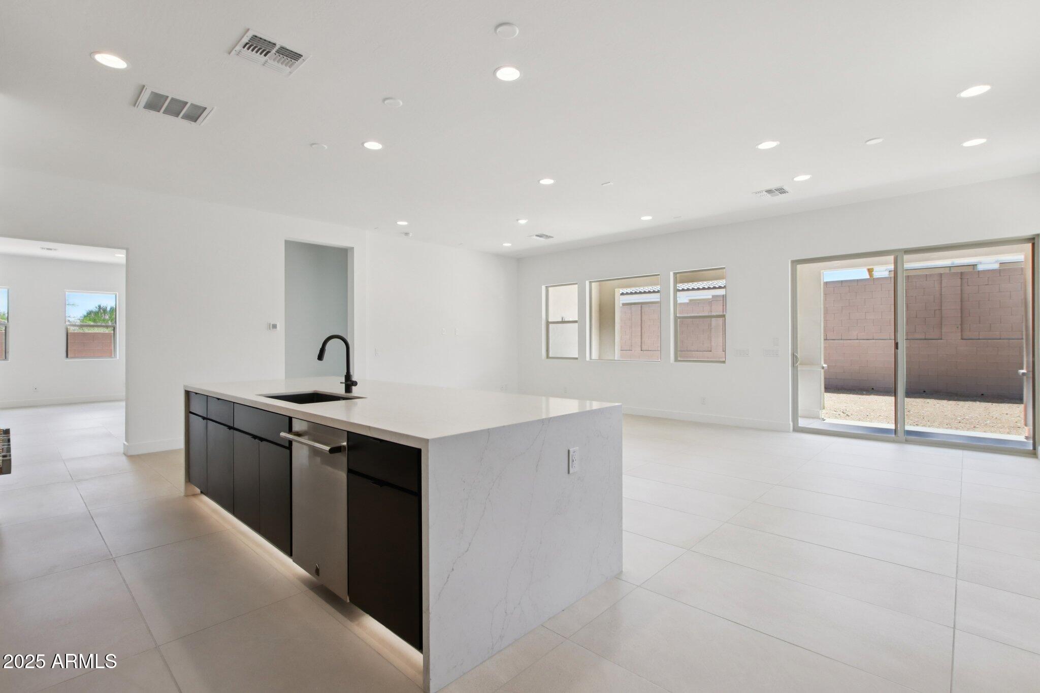 4793 W GRAYBACK Lane