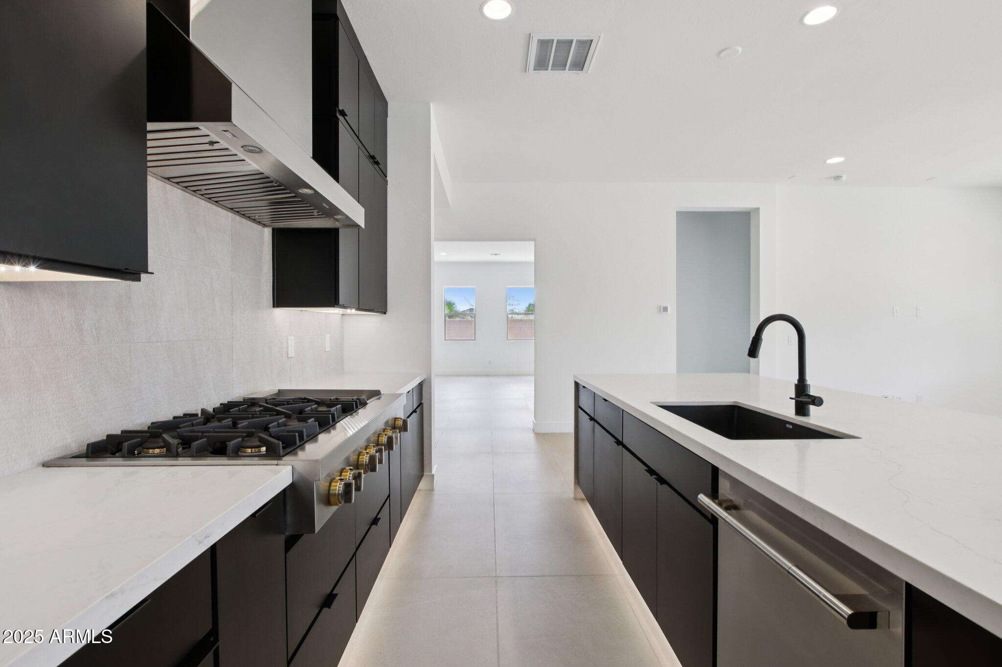 4793 W GRAYBACK Lane