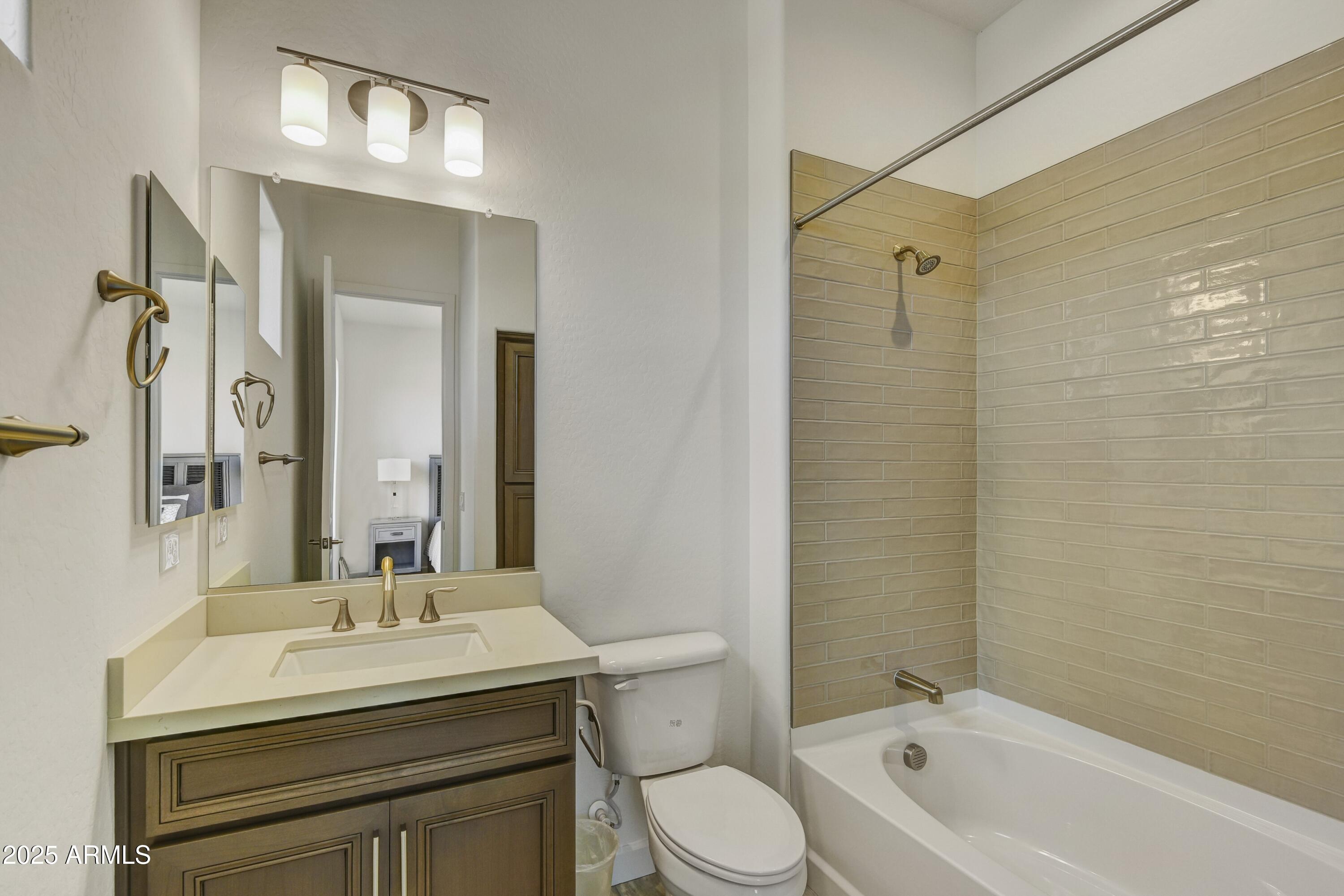 18202 E PARIA CANYON Drive