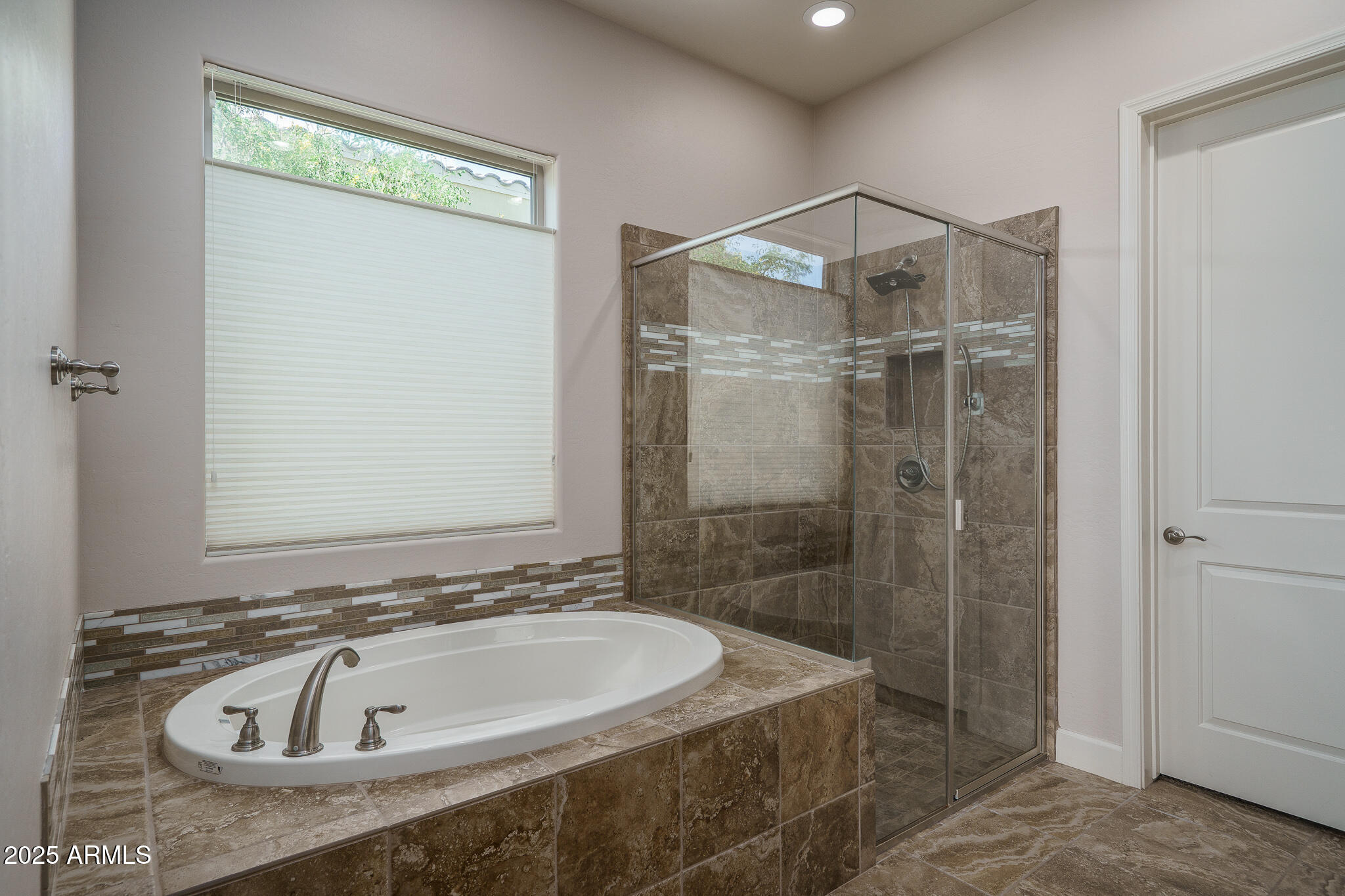 18215 W DESERT SAGE Drive