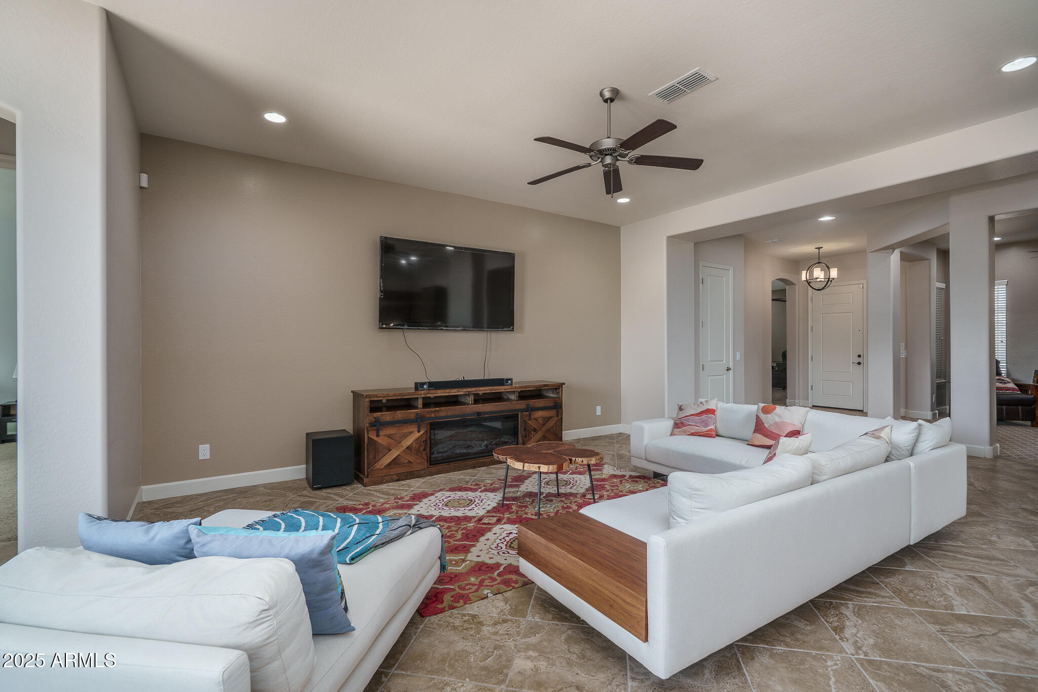 18215 W DESERT SAGE Drive