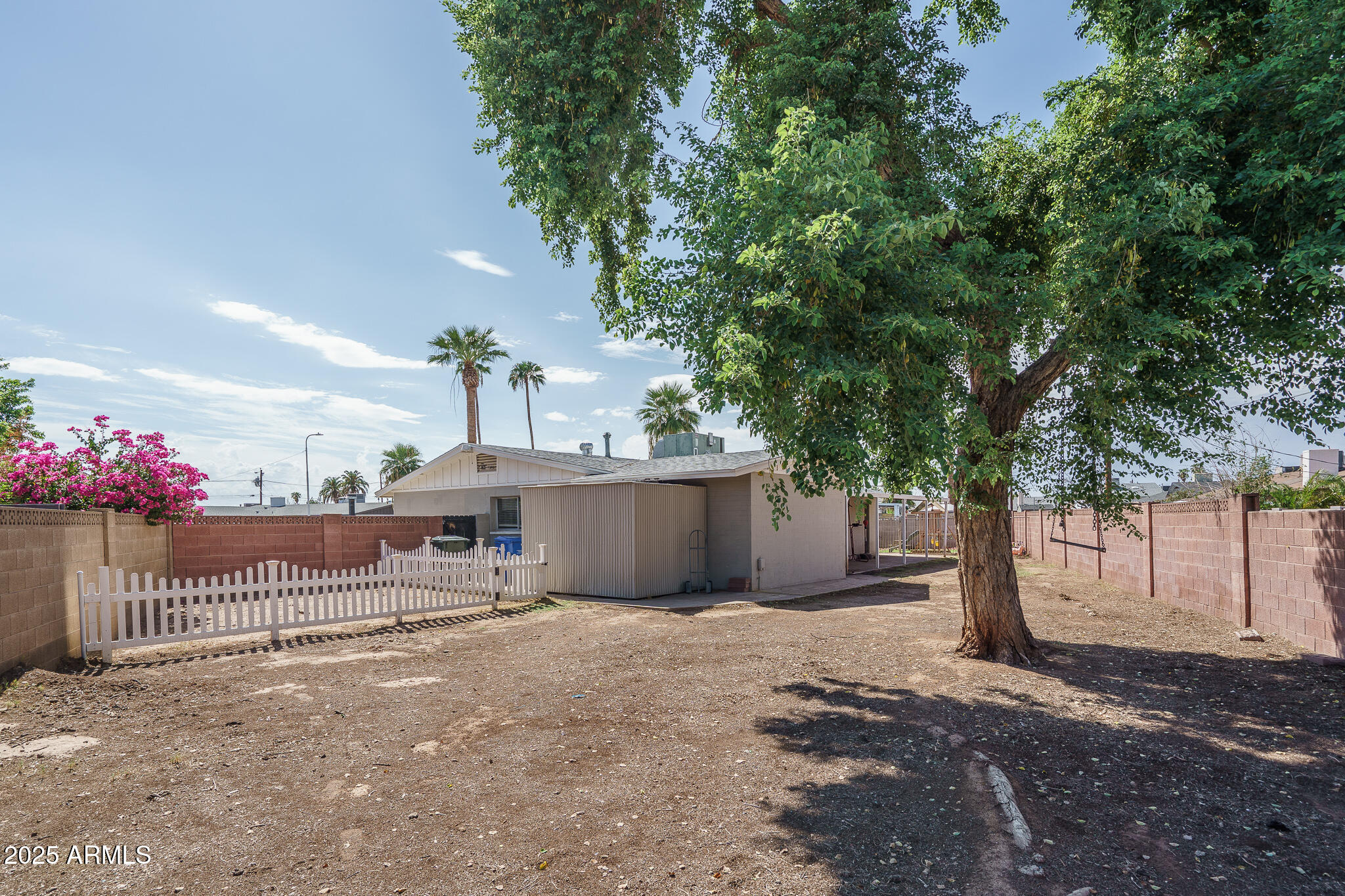 4010 W SOLANO Drive N