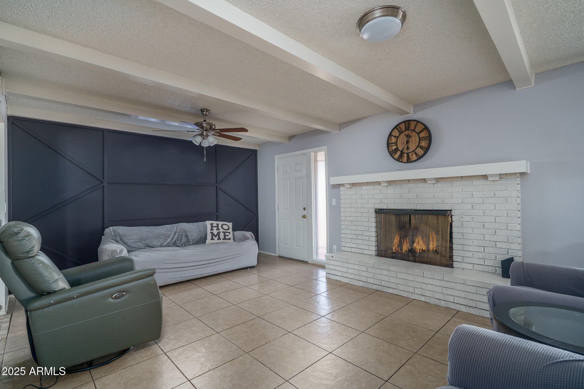 4010 W SOLANO Drive N