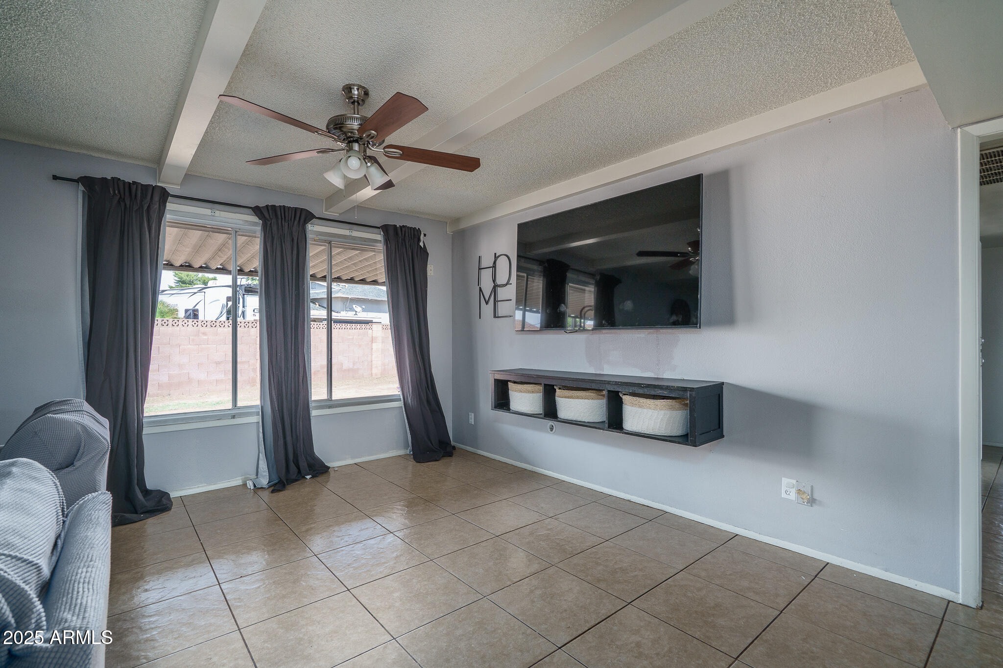 4010 W SOLANO Drive N