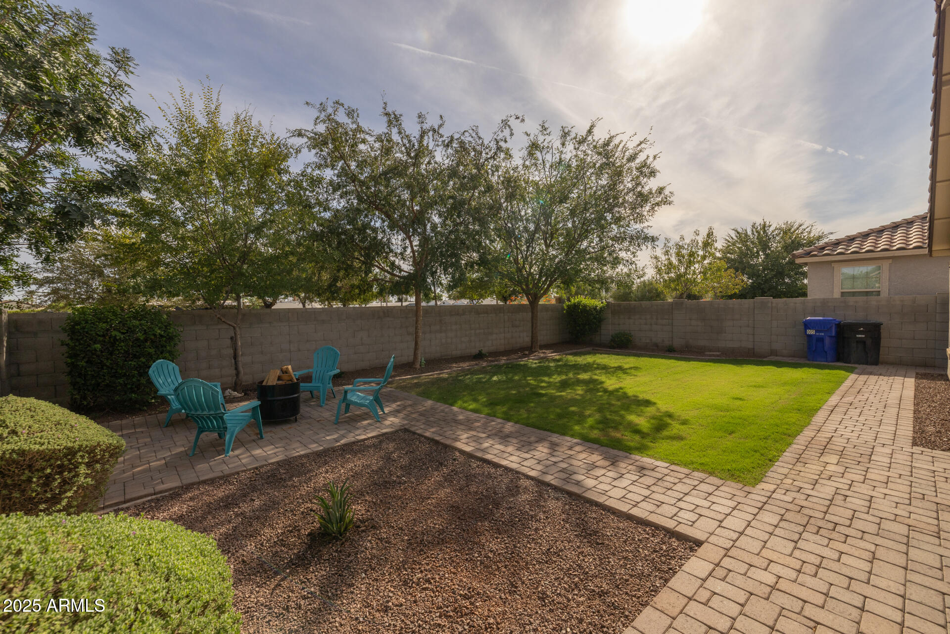 2811 E BINNER Drive