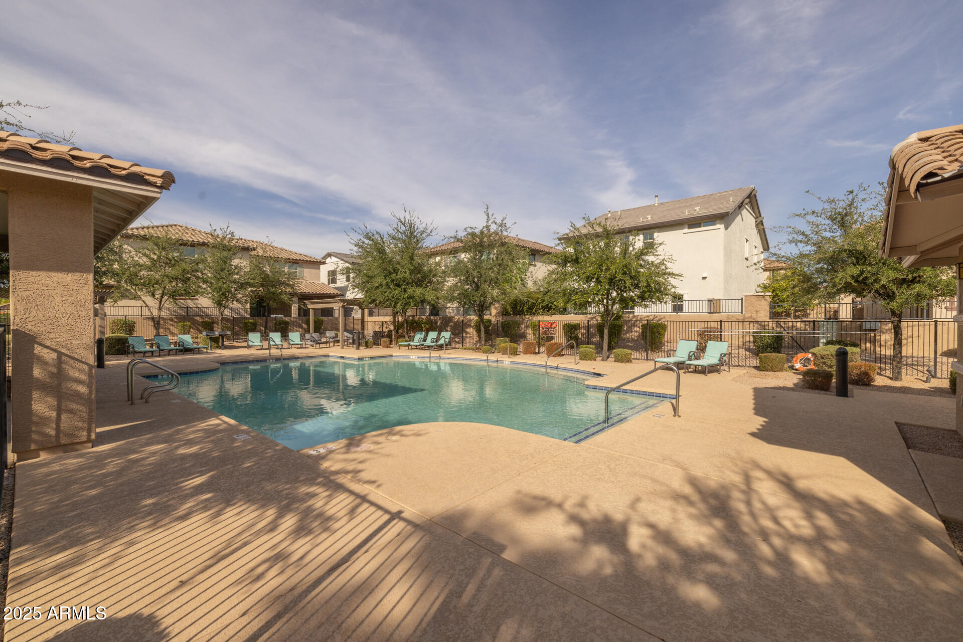 2811 E BINNER Drive