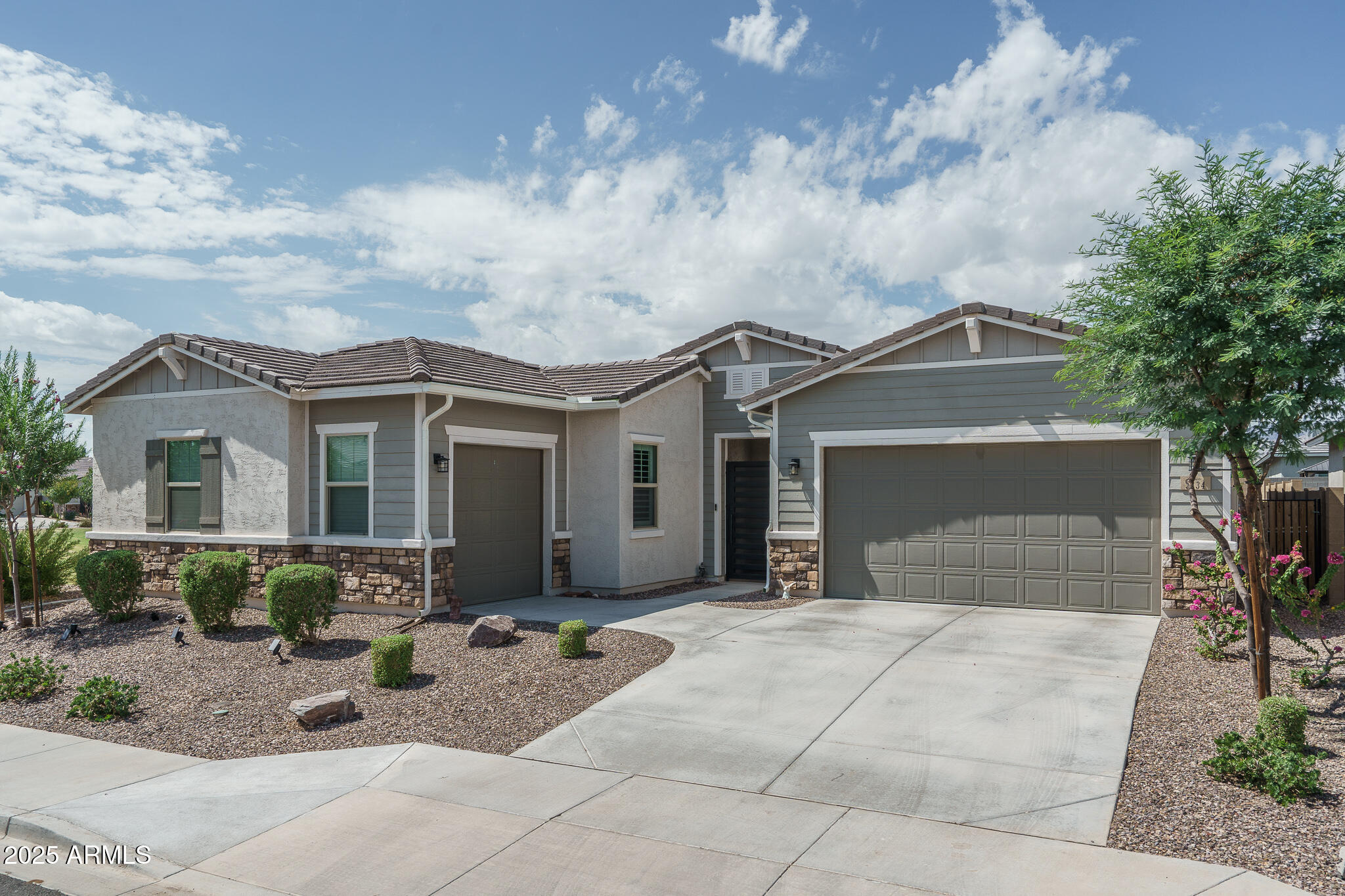 5134 N 185TH Lane