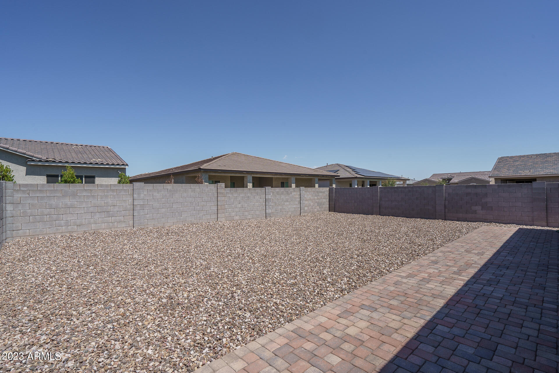18352 W MEDLOCK Drive