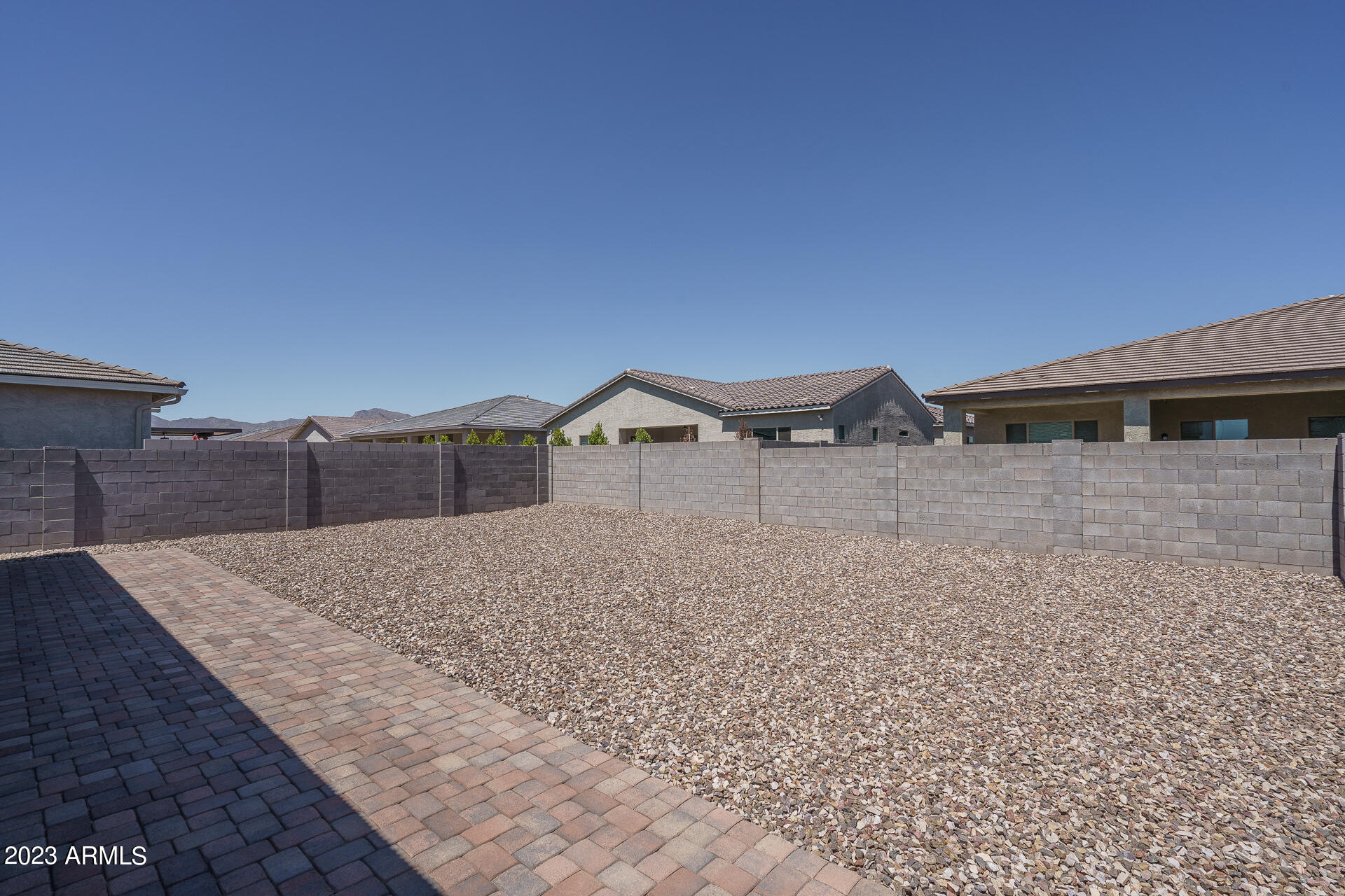 18352 W MEDLOCK Drive