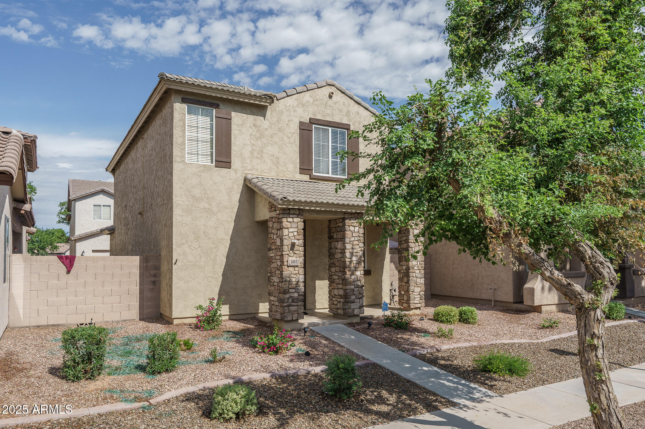 10032 W KINGMAN Street