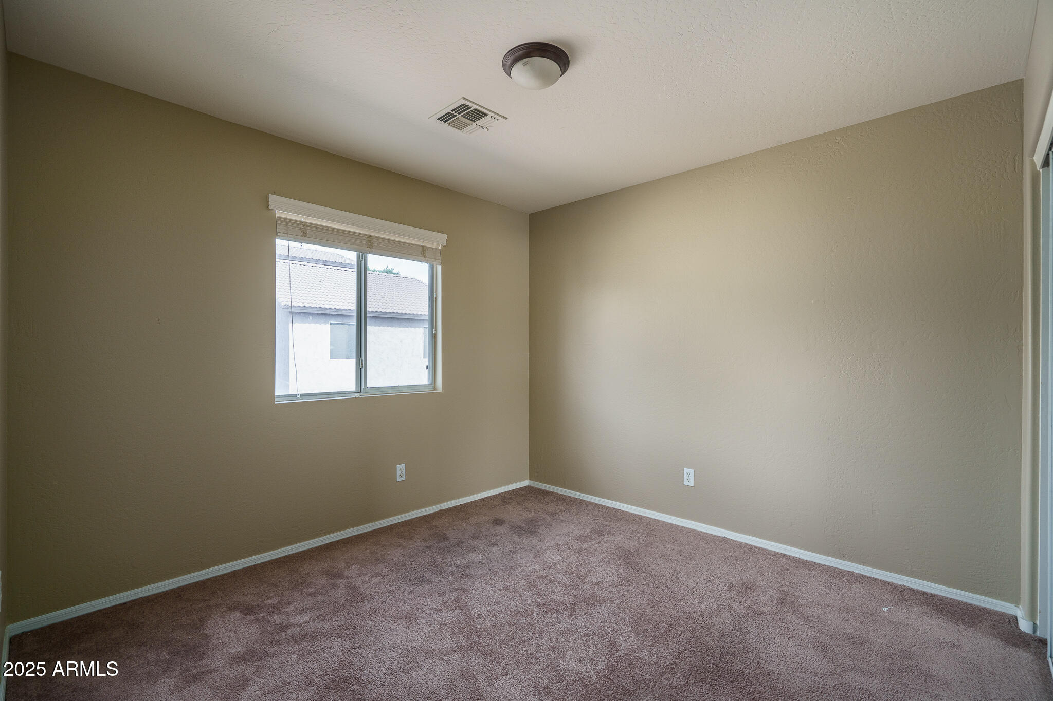 10032 W KINGMAN Street