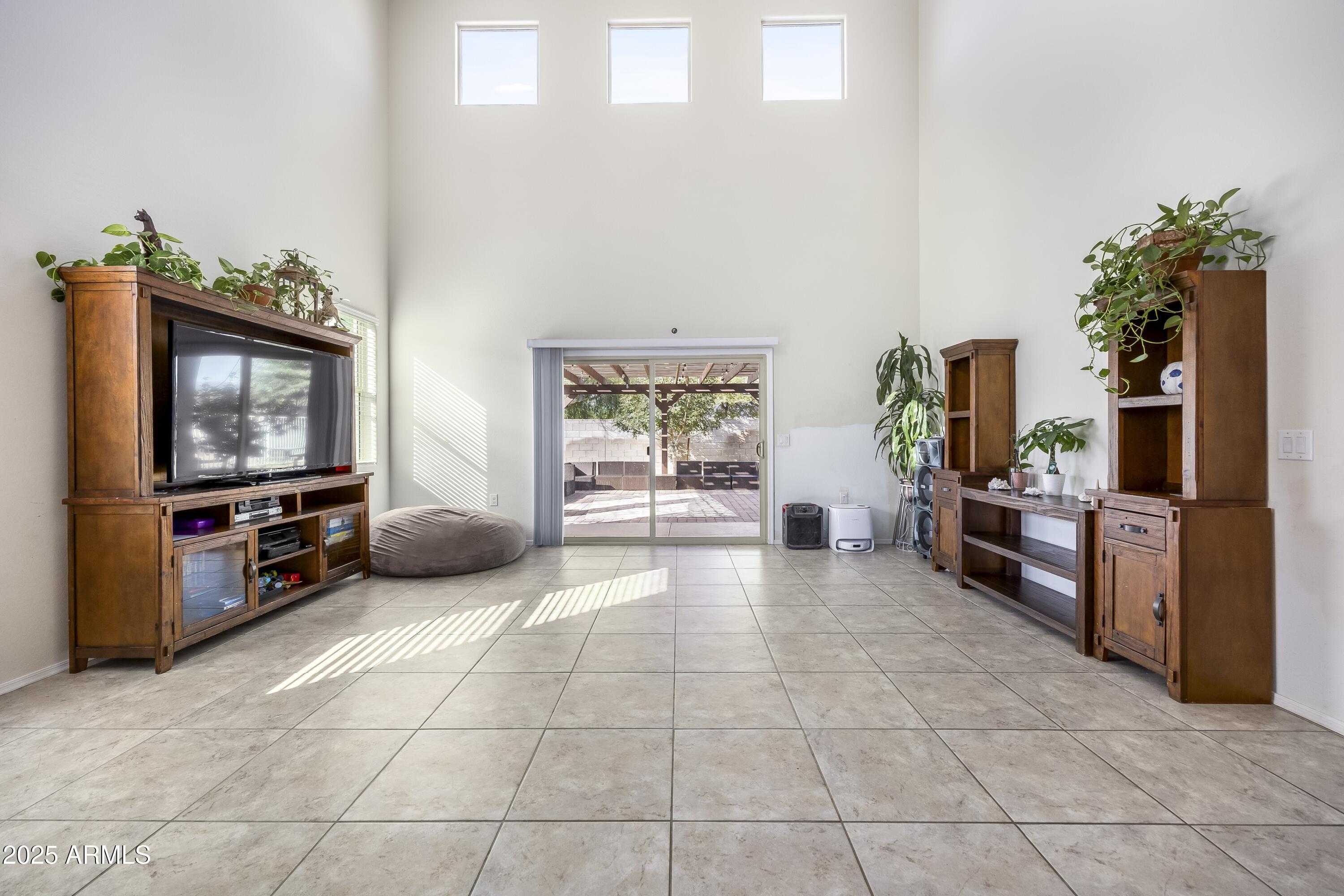 30700 W WELDON Avenue