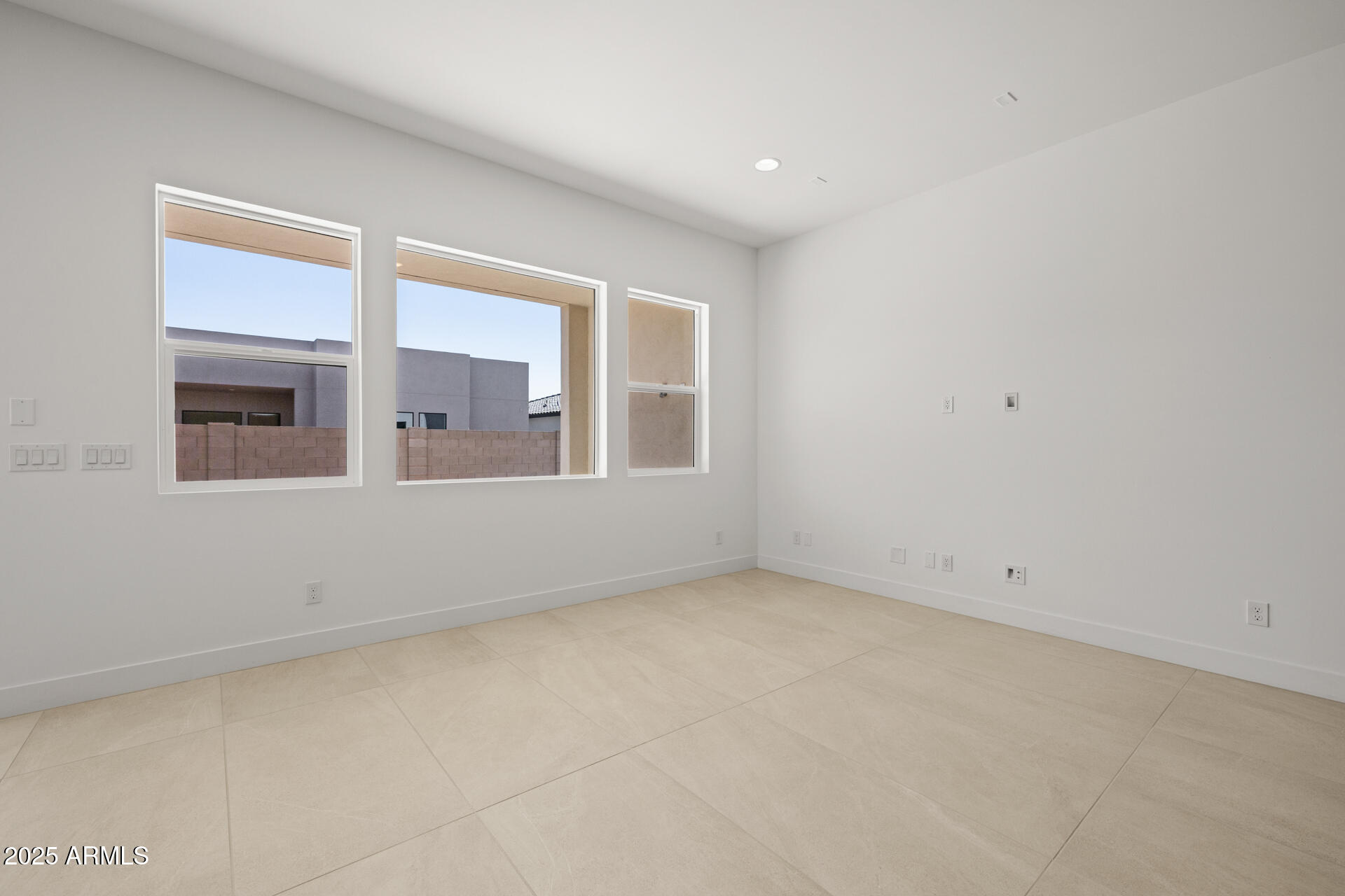 10321 E UTAH Avenue