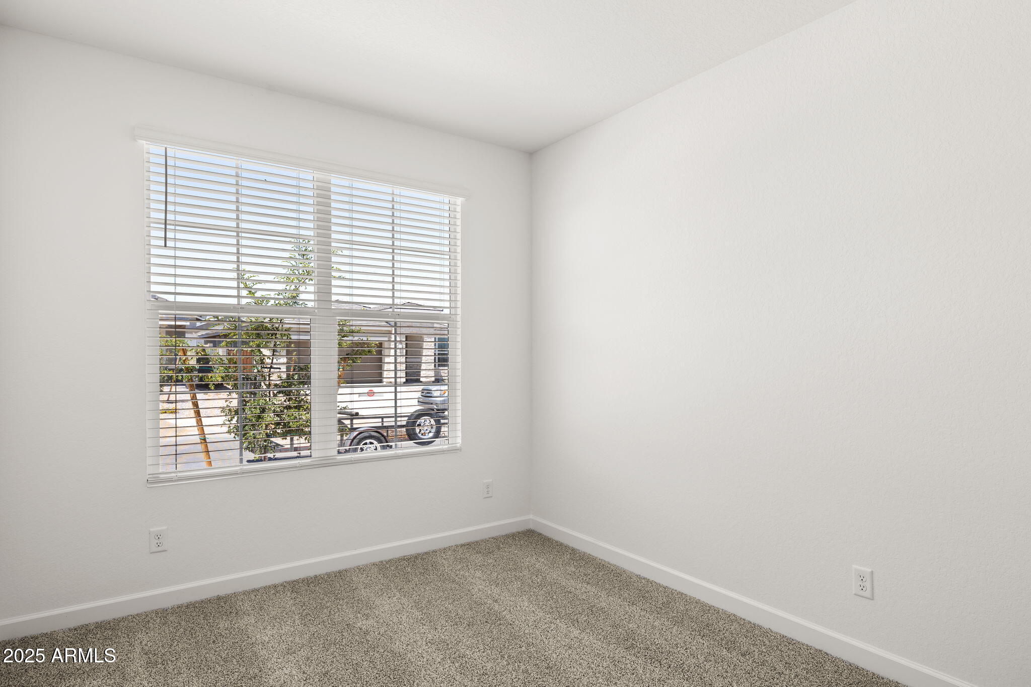 17735 W Vogel Avenue