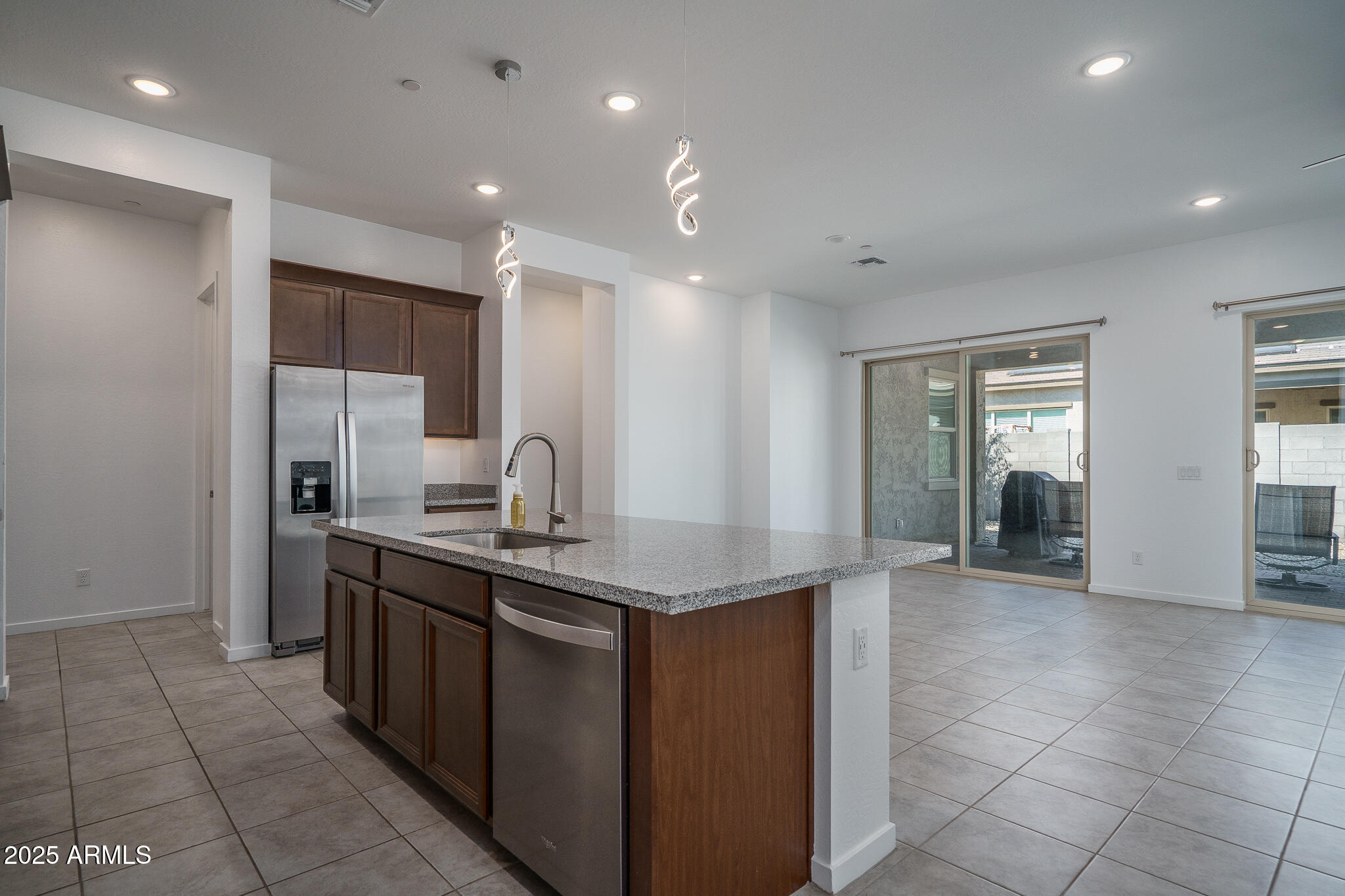 14084 W DESERT FLOWER Drive