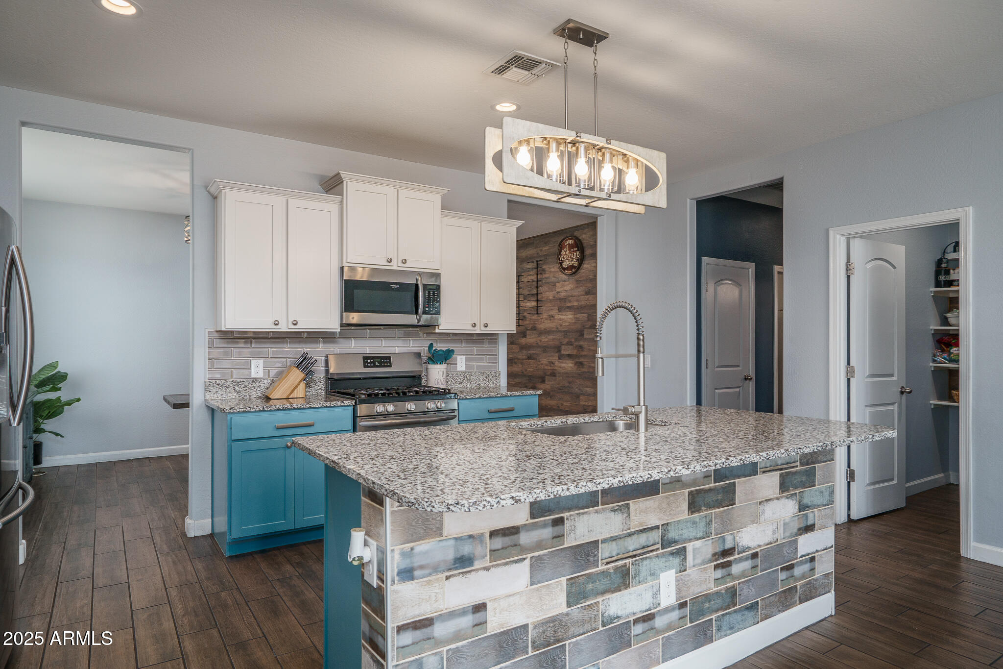 3375 N BROOKLYN Drive