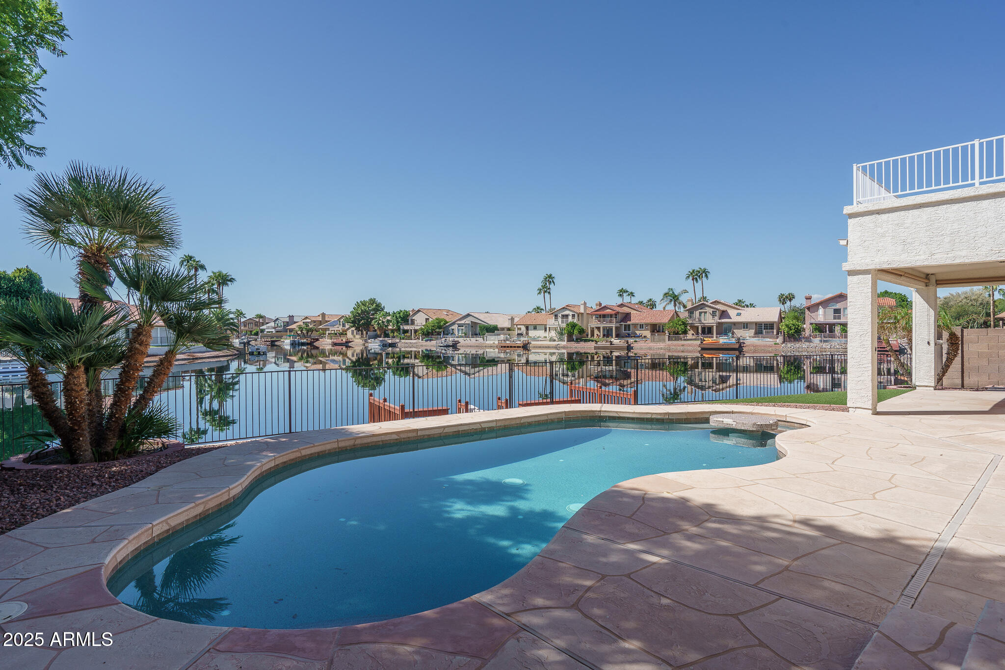 5561 W ROSE GARDEN Lane