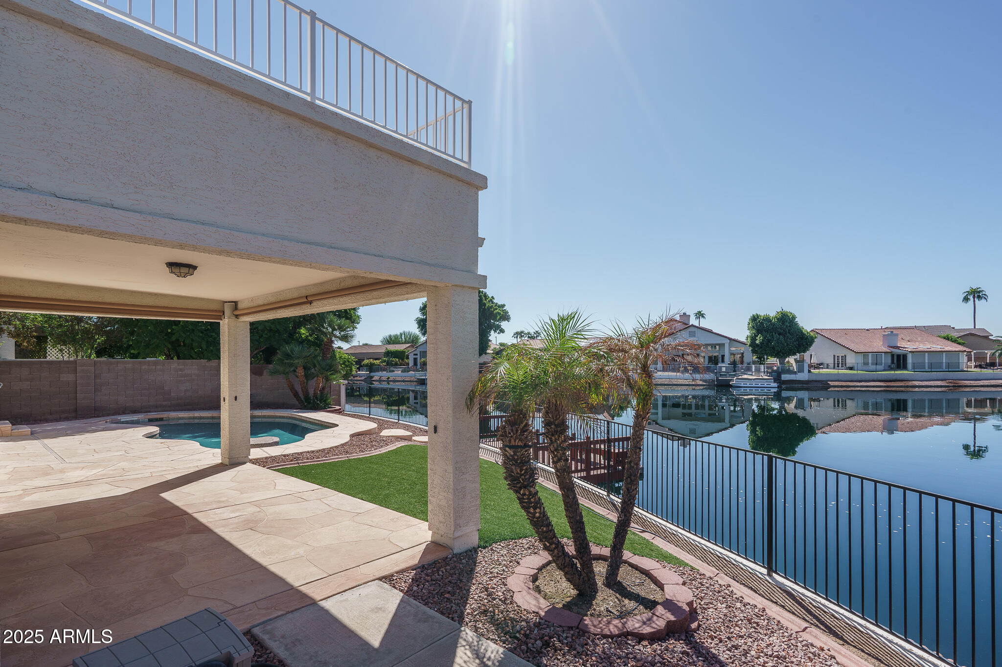 5561 W ROSE GARDEN Lane