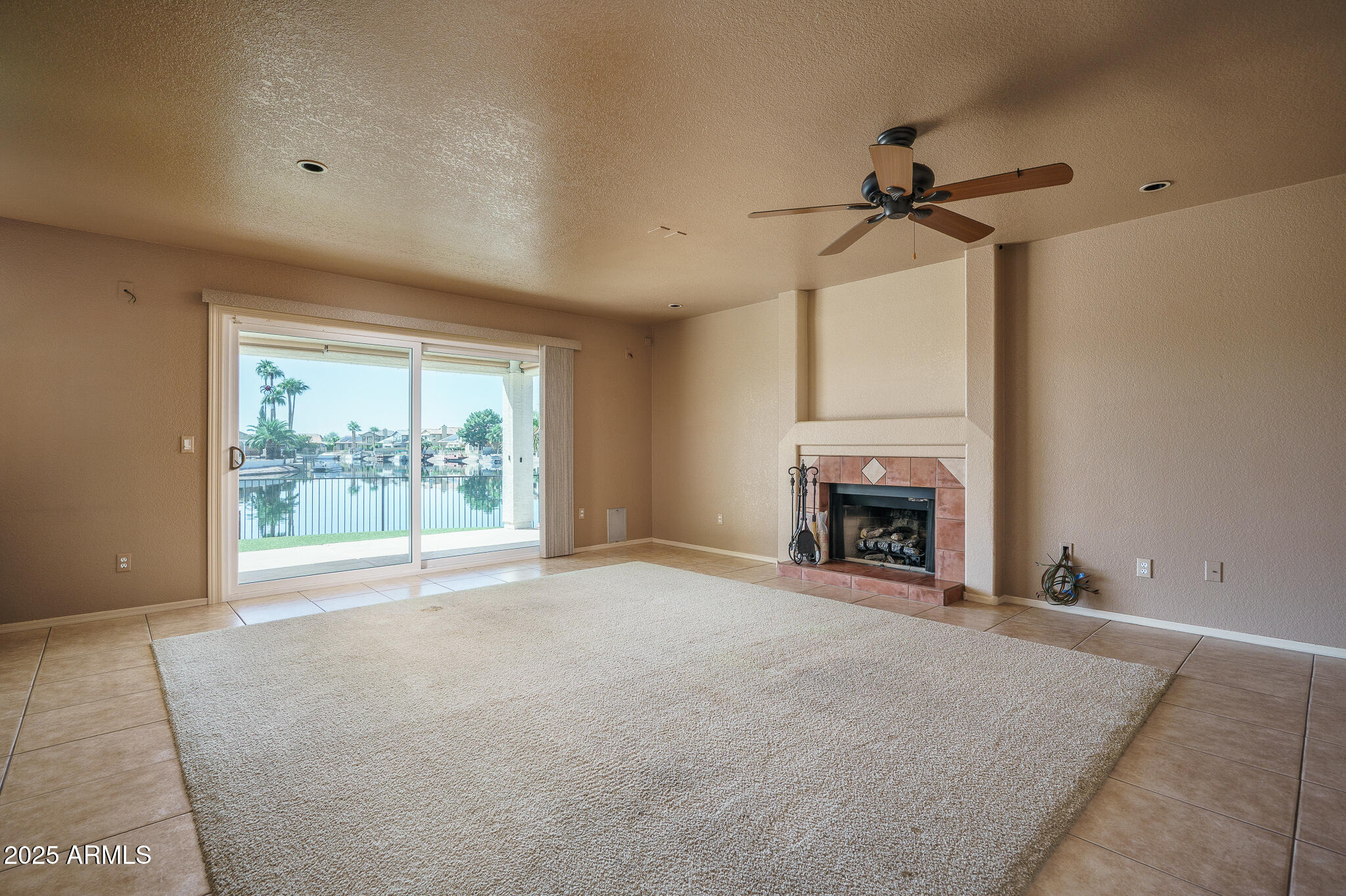5561 W ROSE GARDEN Lane