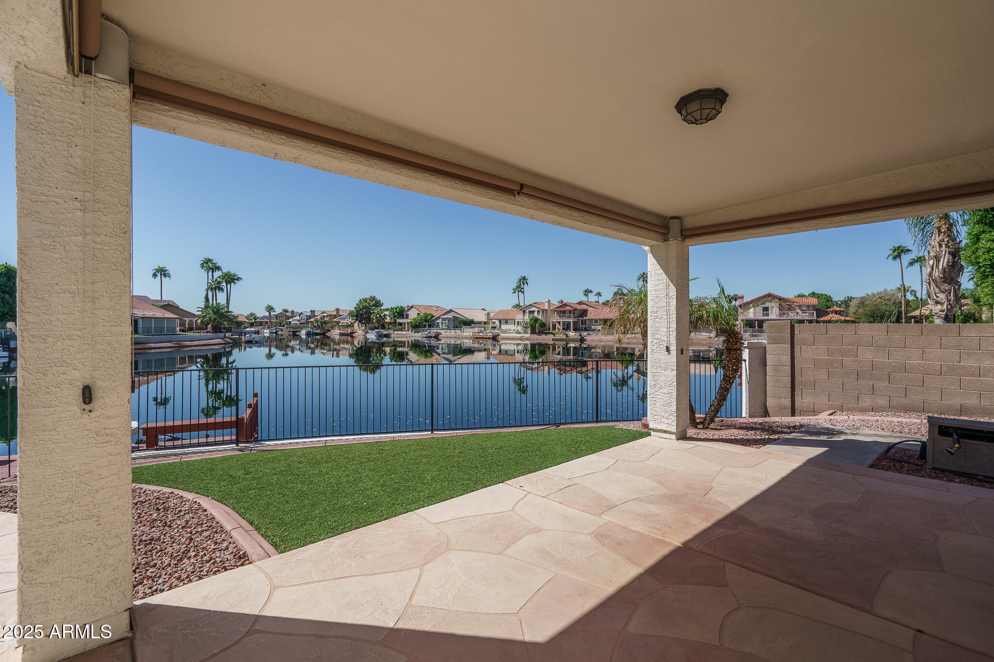 5561 W ROSE GARDEN Lane