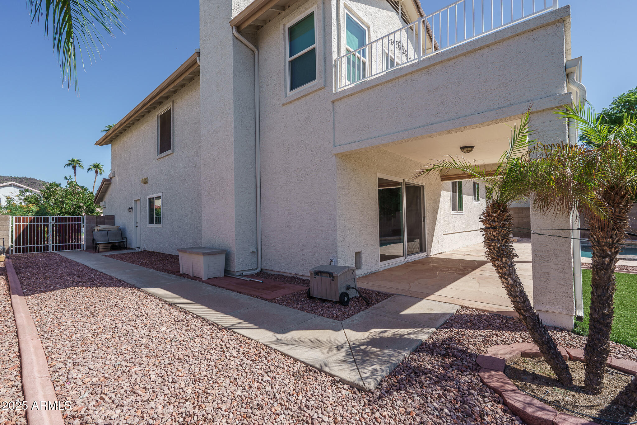5561 W ROSE GARDEN Lane