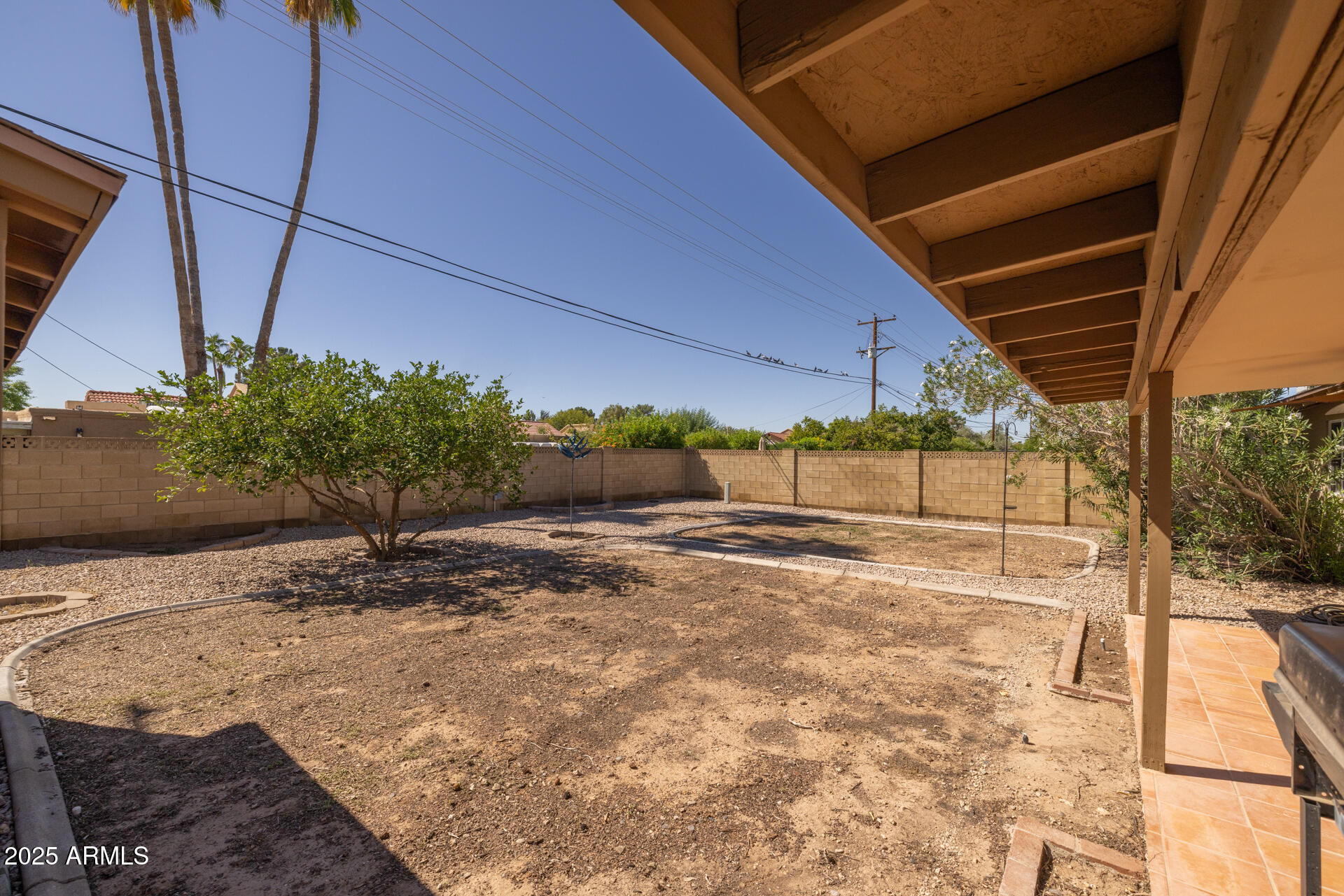 7839 E PALM Lane