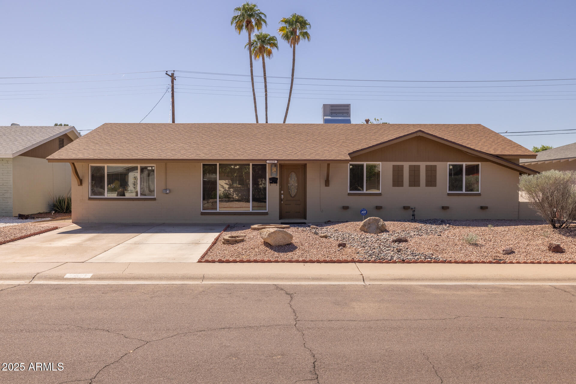 7839 E PALM Lane