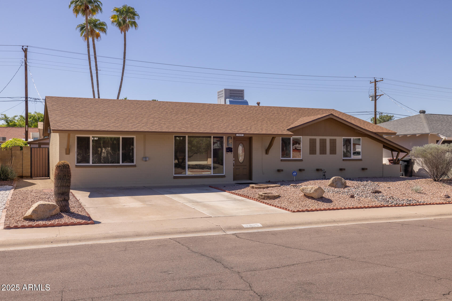 7839 E PALM Lane