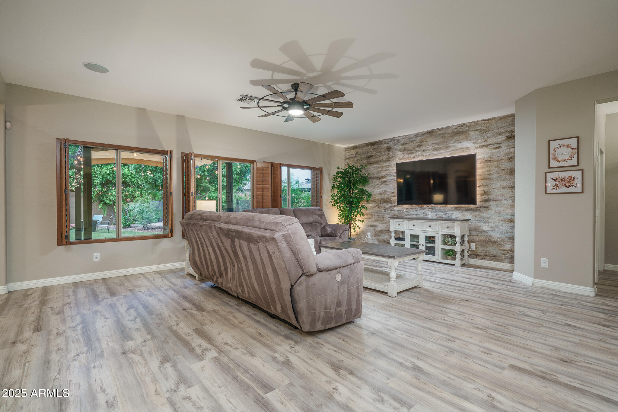 9978 W SUGAR SAND Lane