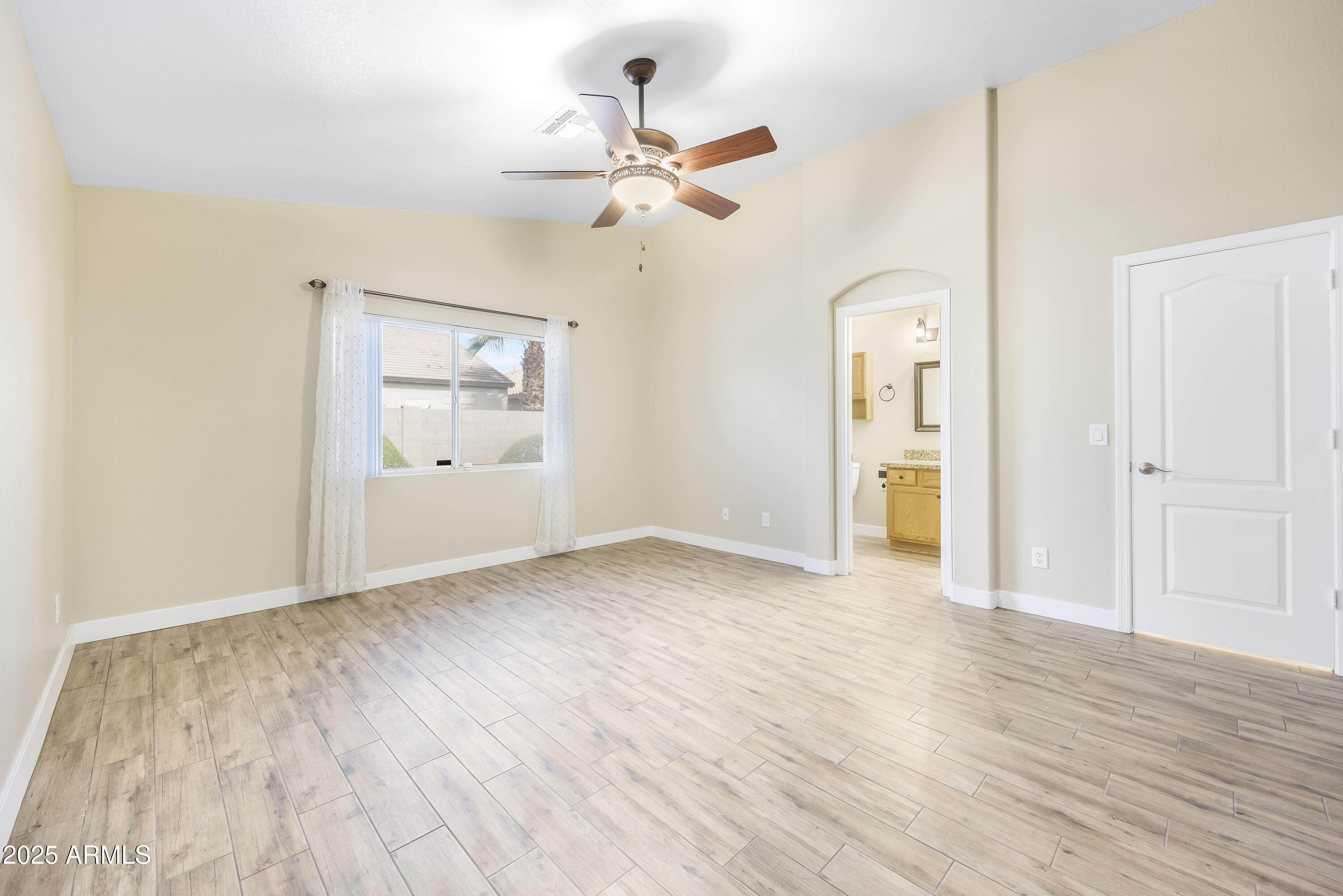 16154 W COTTONWOOD Street, Surprise