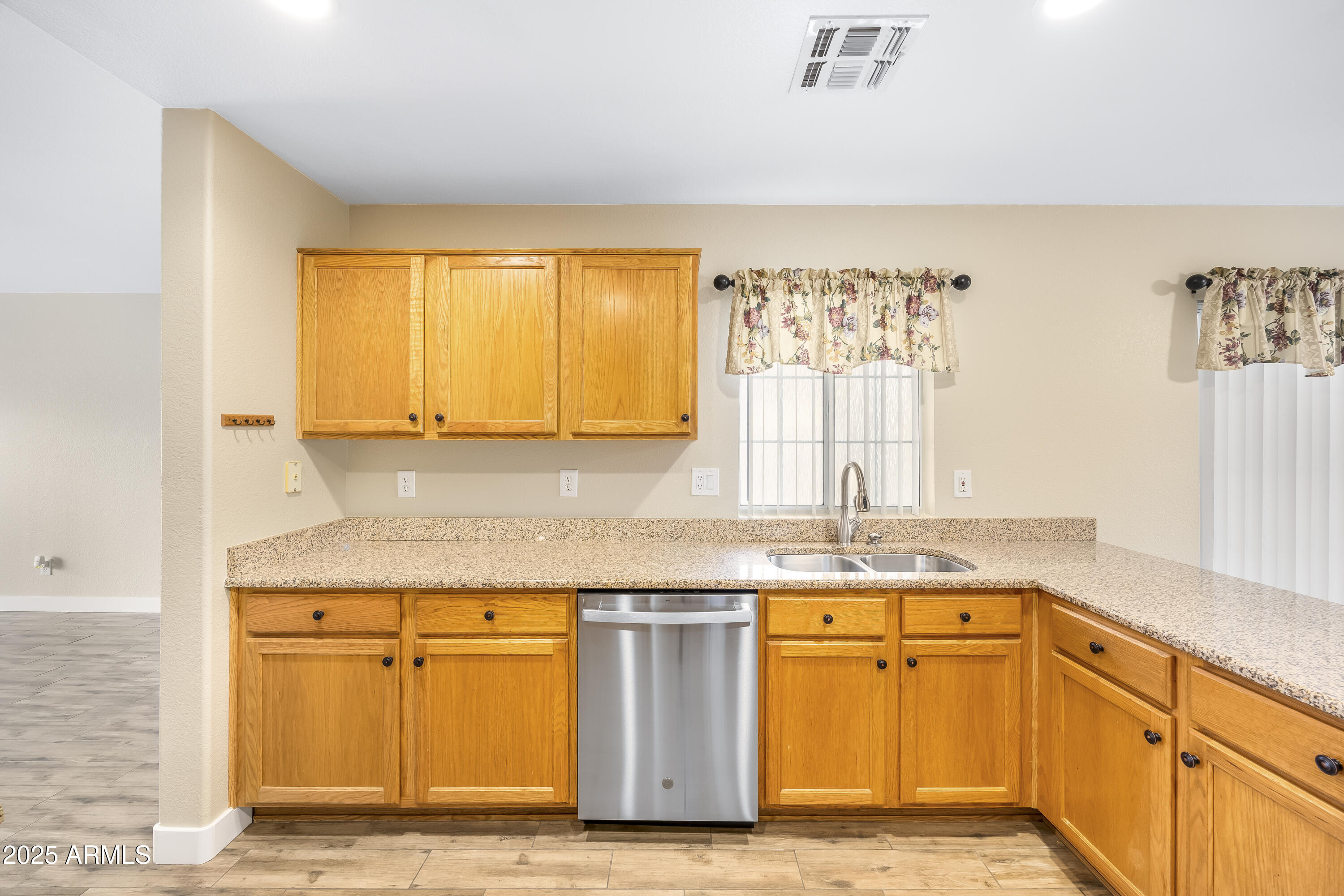 16154 W COTTONWOOD Street, Surprise