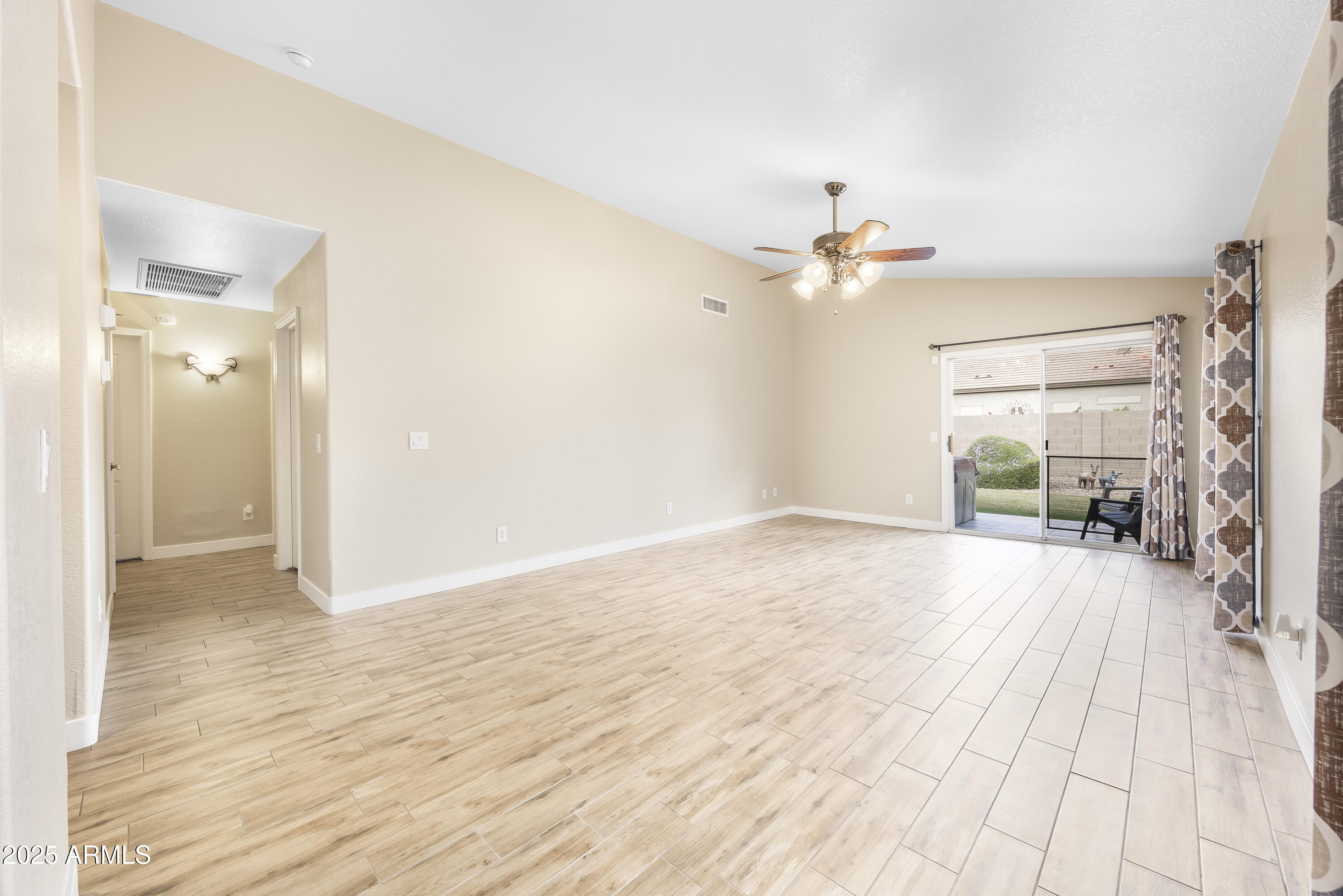 16154 W COTTONWOOD Street, Surprise