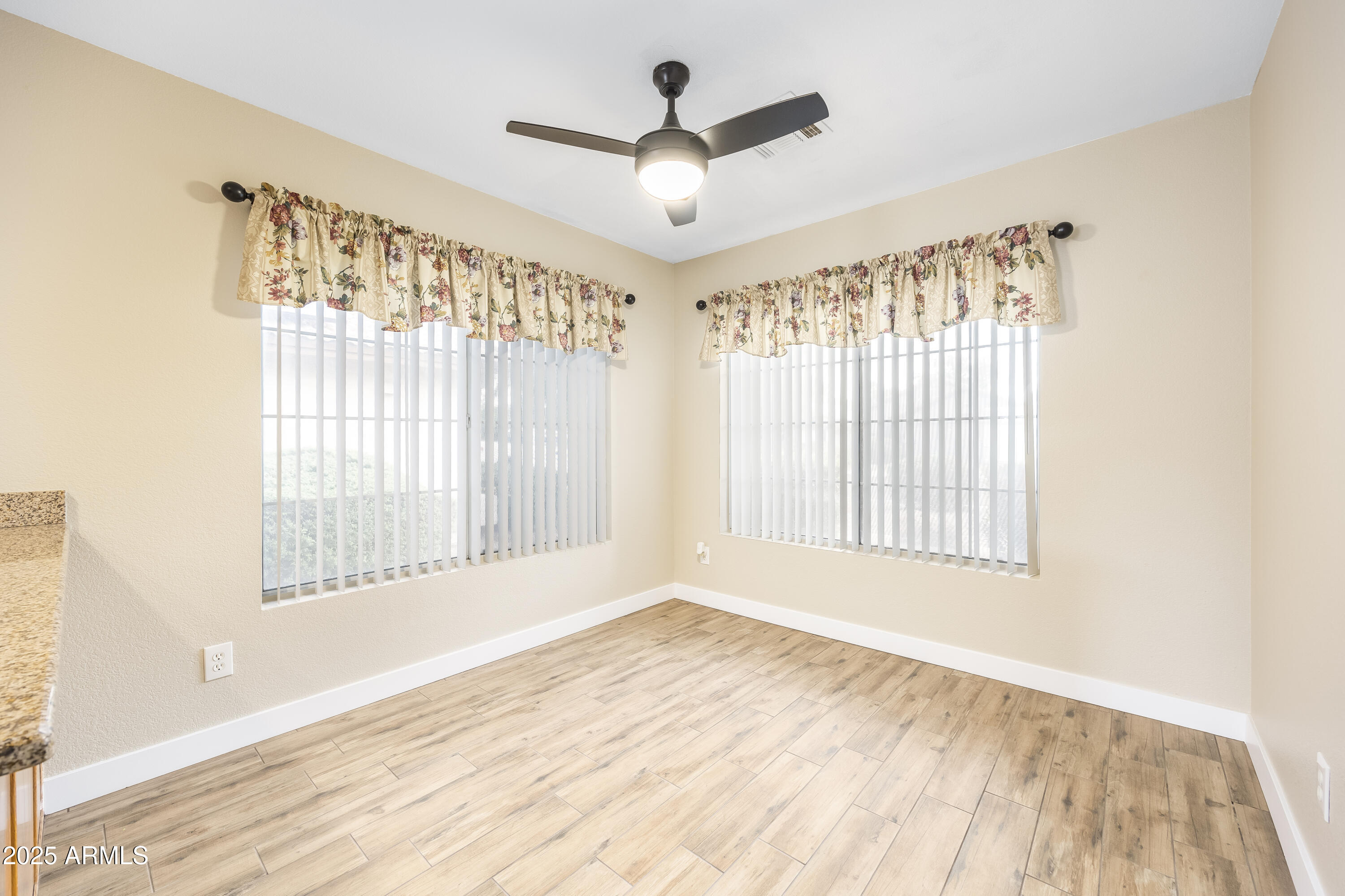 16154 W COTTONWOOD Street, Surprise