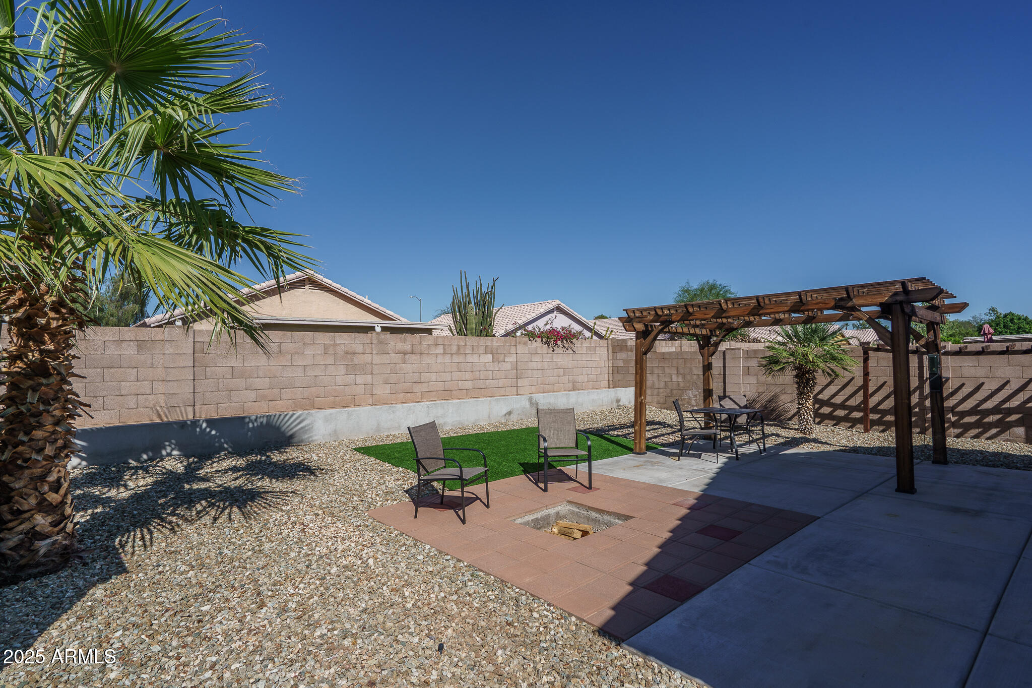 15728 W POST Drive, Surprise