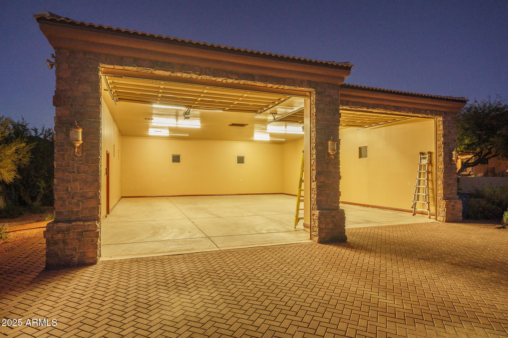 5502 E NEW RIVER Road, Cave Creek